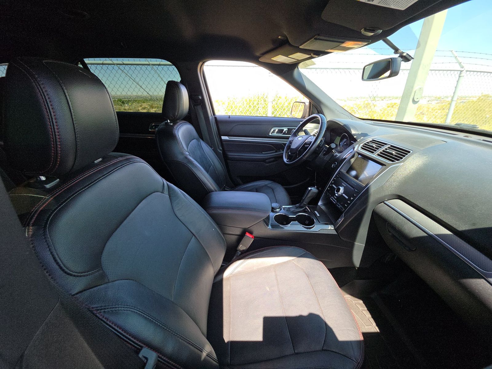 FORD EXPLORER - 9