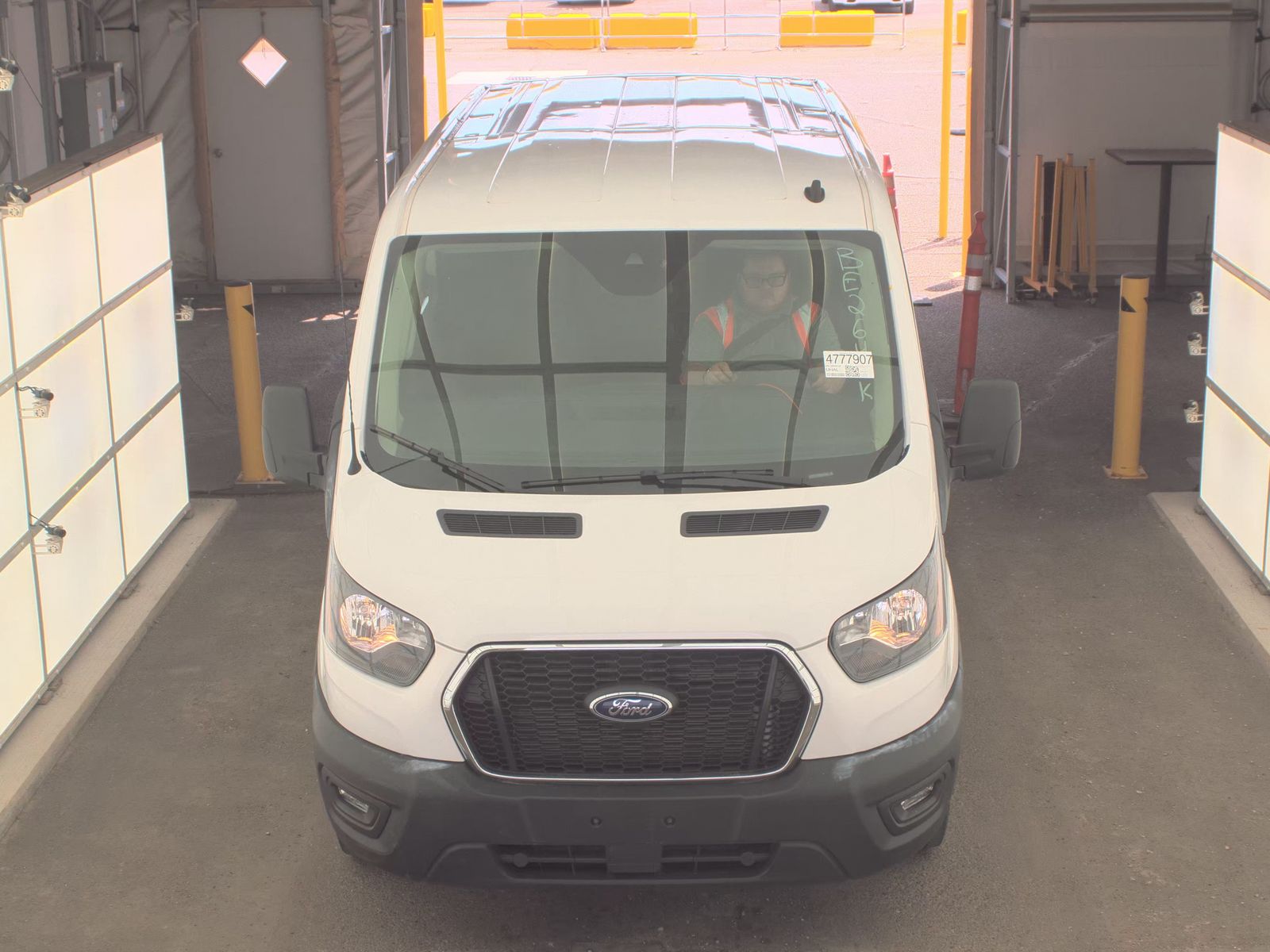 FORD TRANSIT 250 - 3