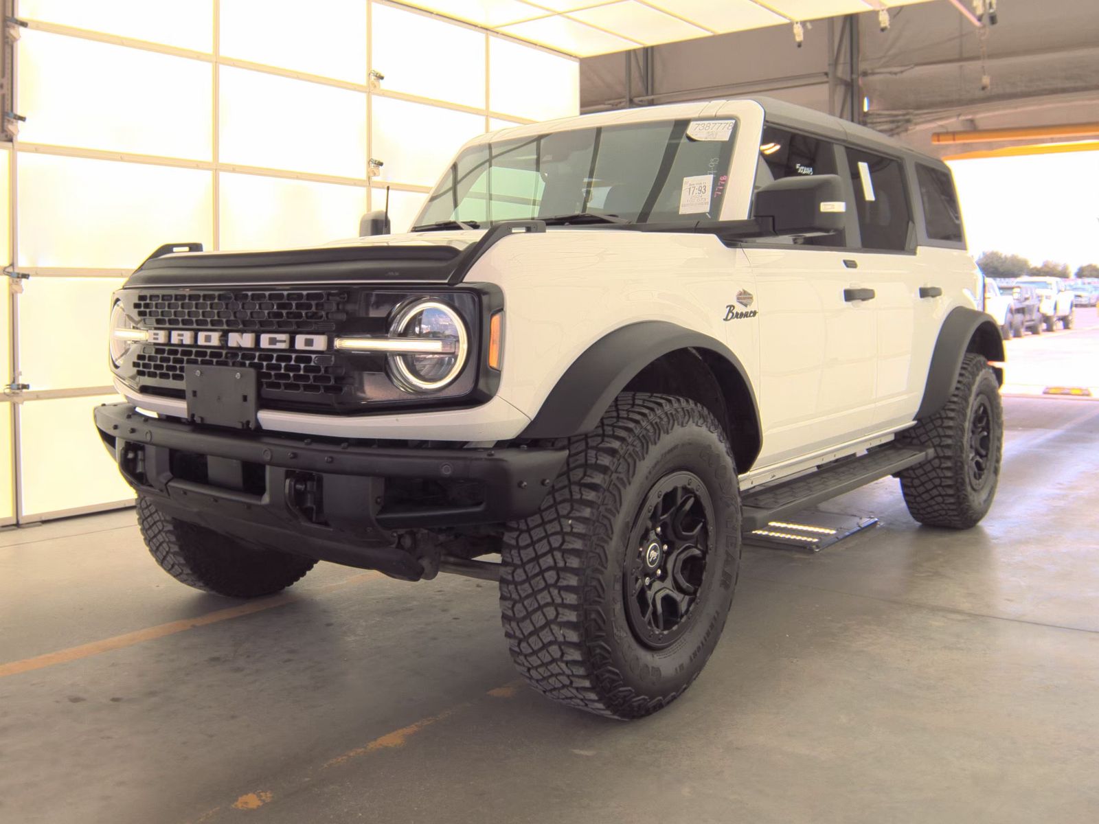 FORD BRONCO - 1