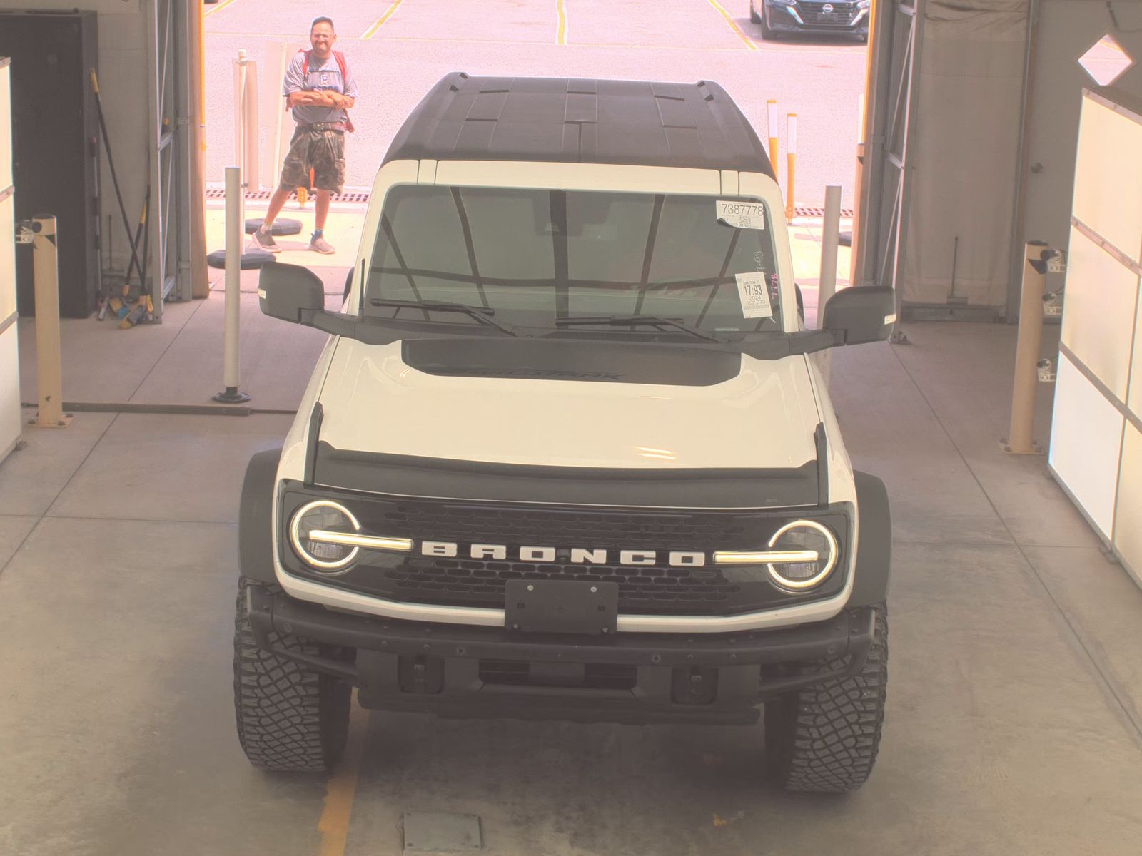 FORD BRONCO - 3