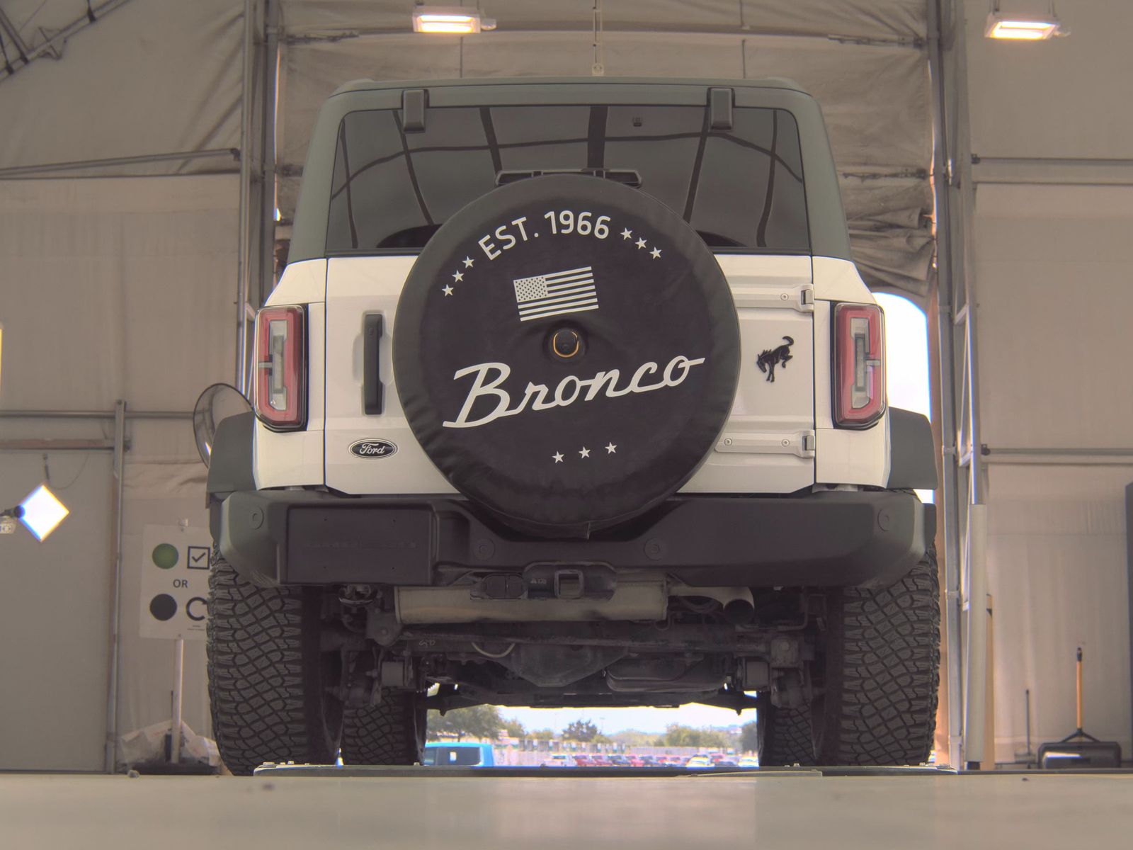 FORD BRONCO - 8