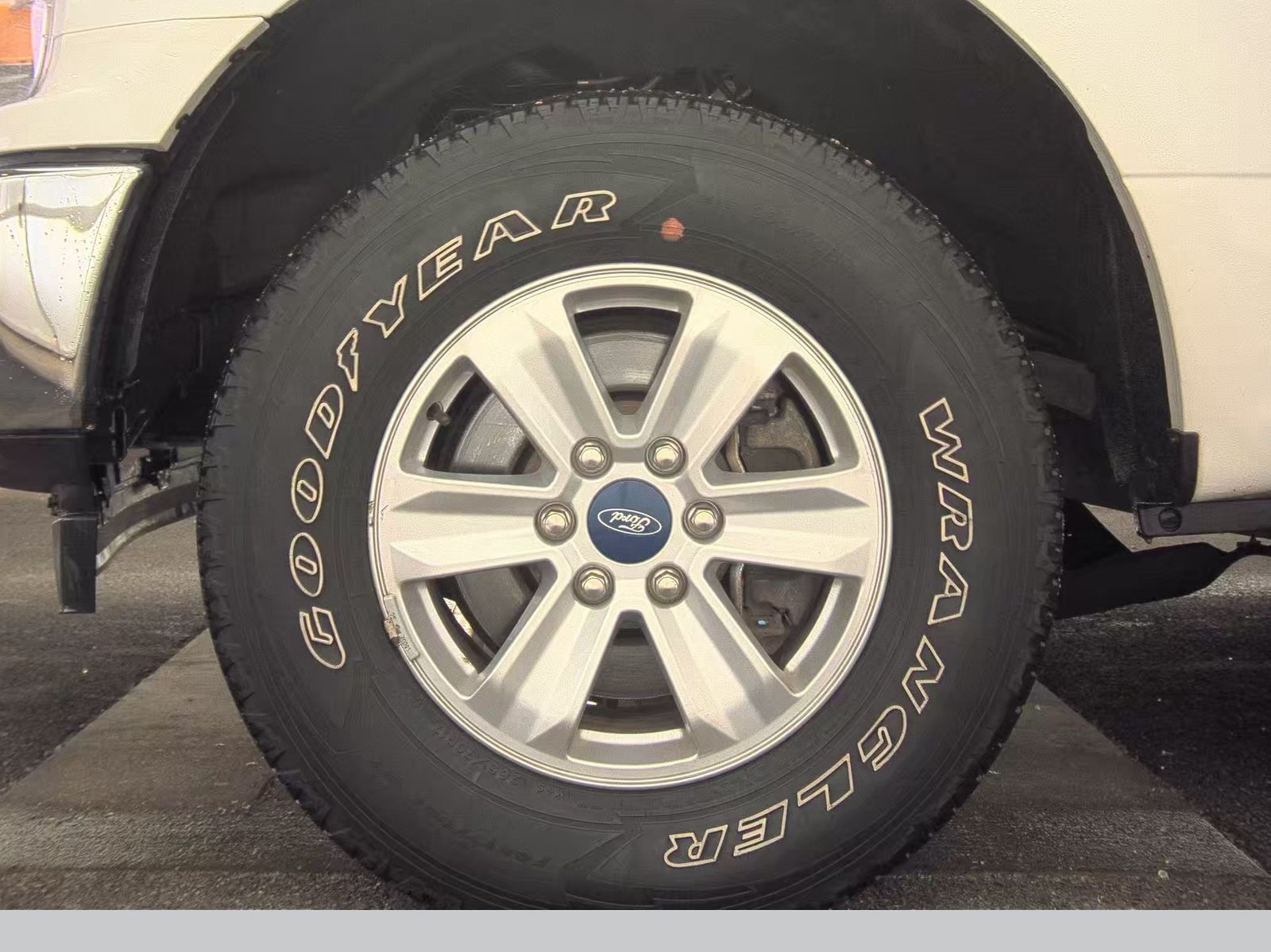 FORD F-150 - 10