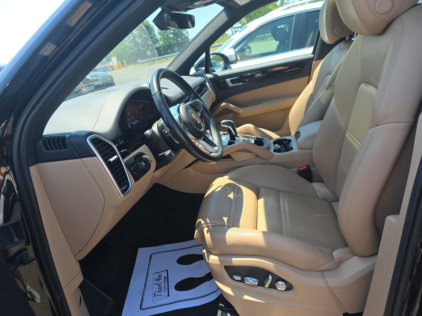 PORSCHE CAYENNE - 8