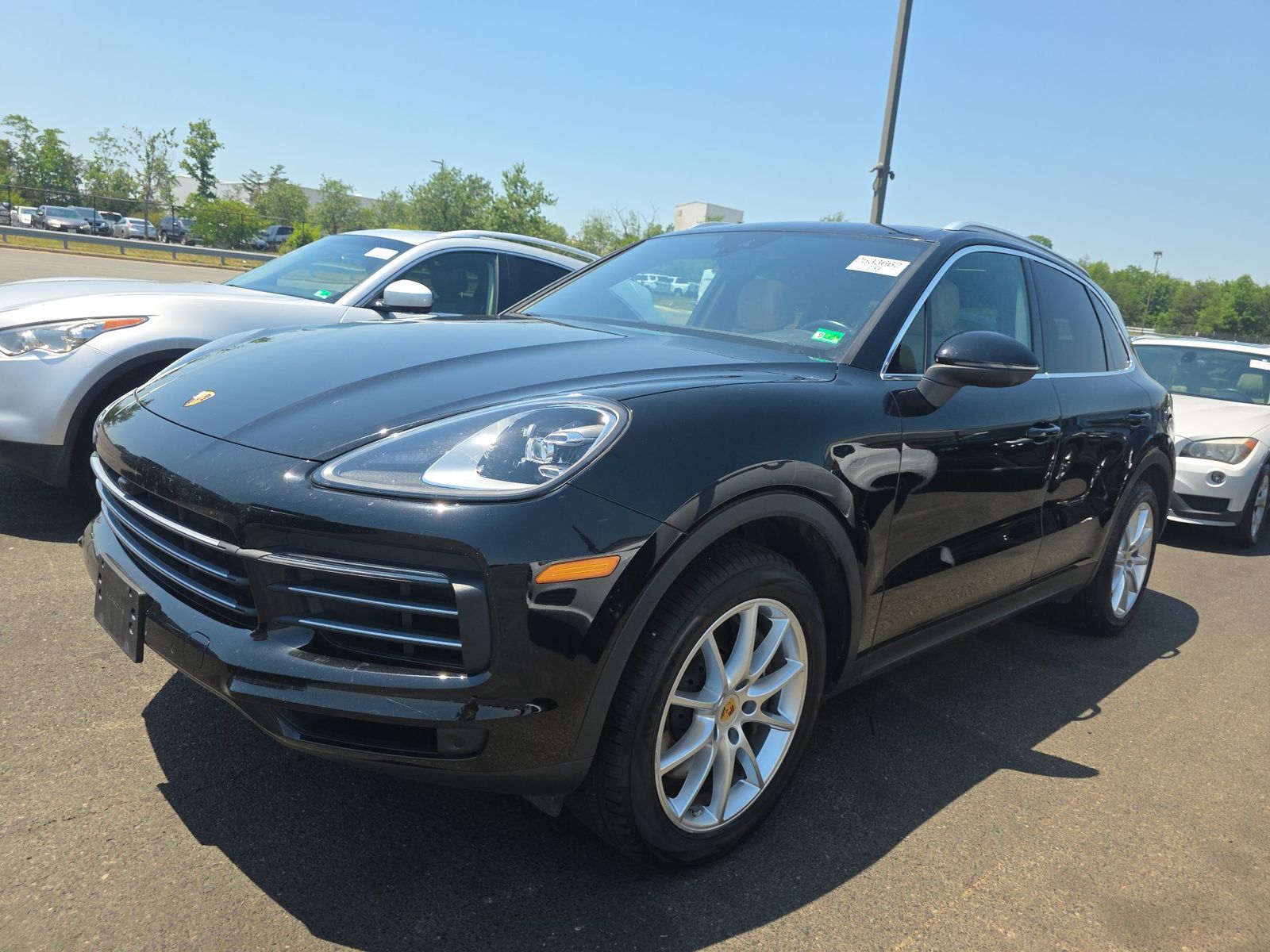 PORSCHE CAYENNE - 1