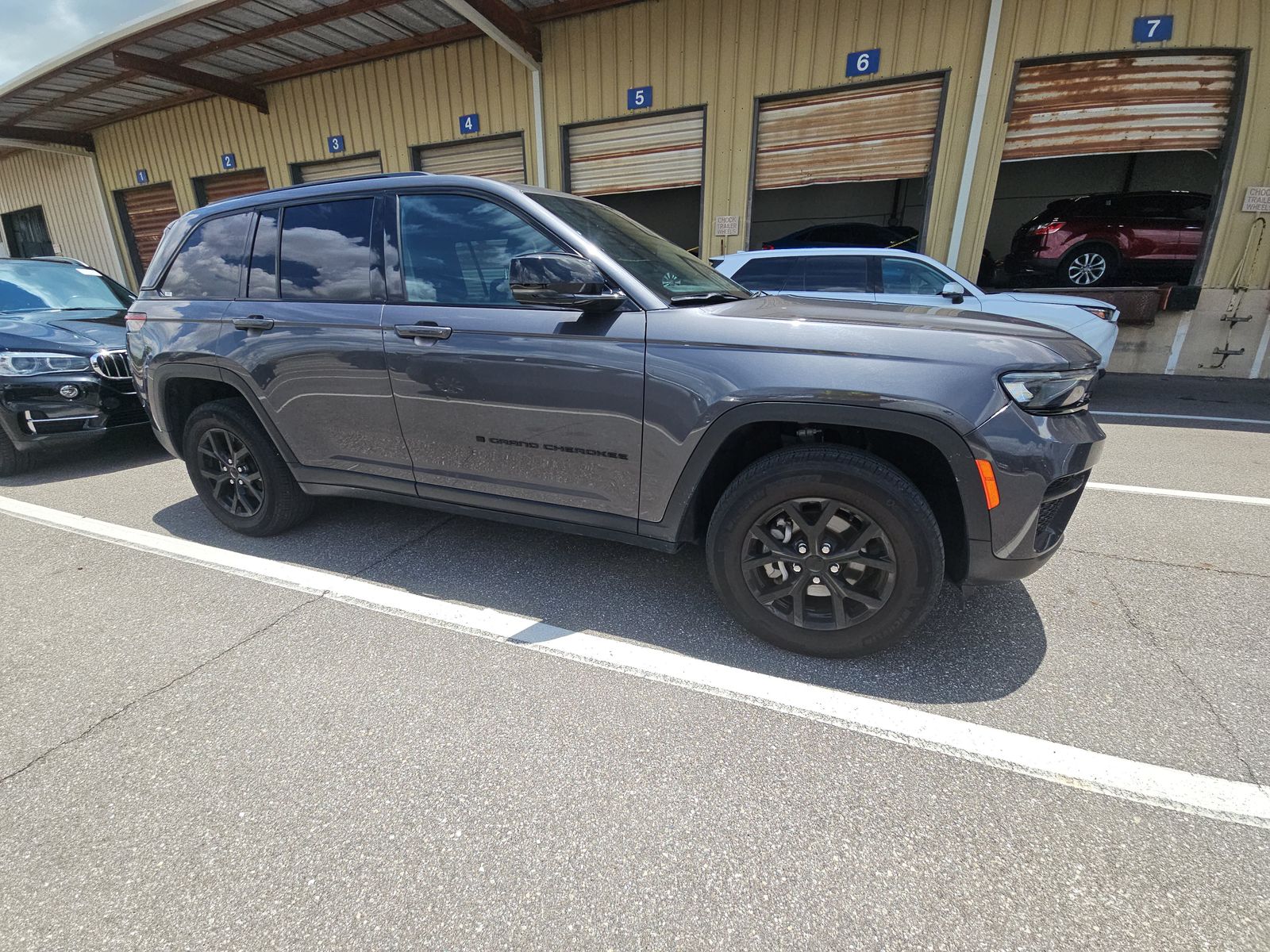 2024 Jeep Grand Cherokee Altitude RWD