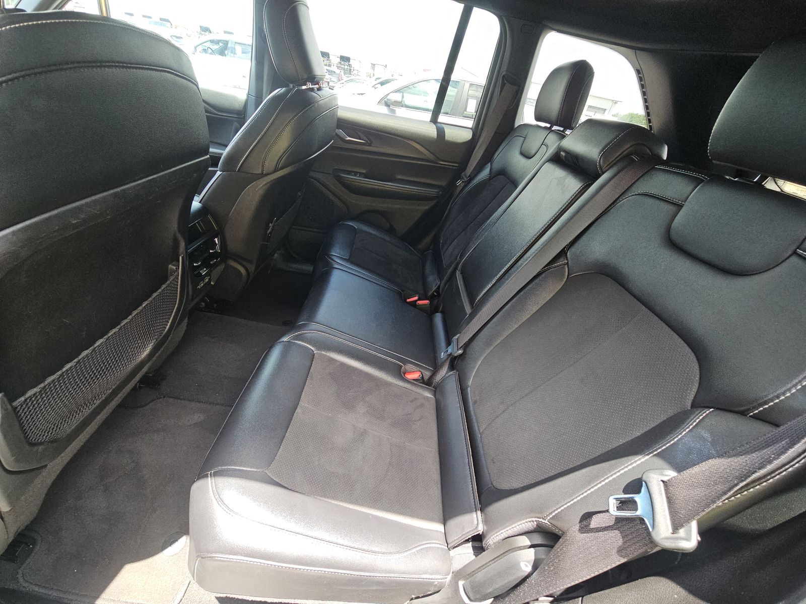 2024 Jeep Grand Cherokee Altitude RWD
