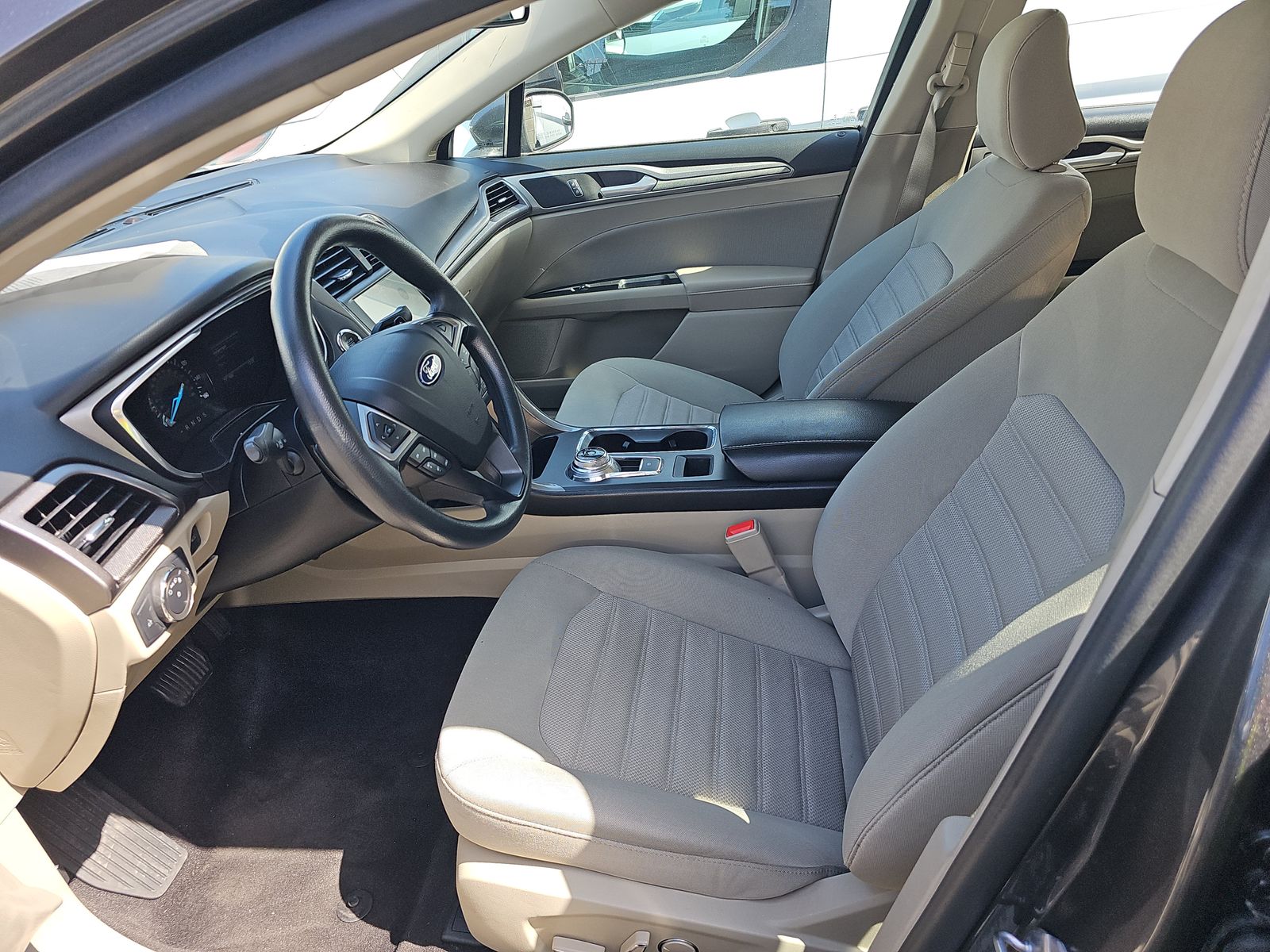 FORD FUSION - 8