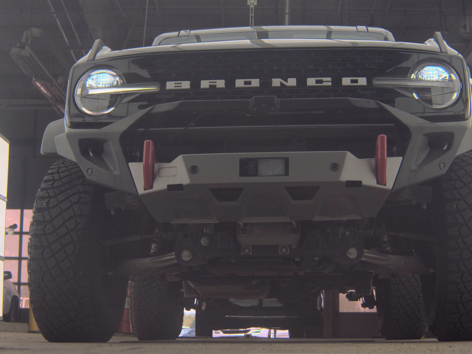 FORD BRONCO - 4