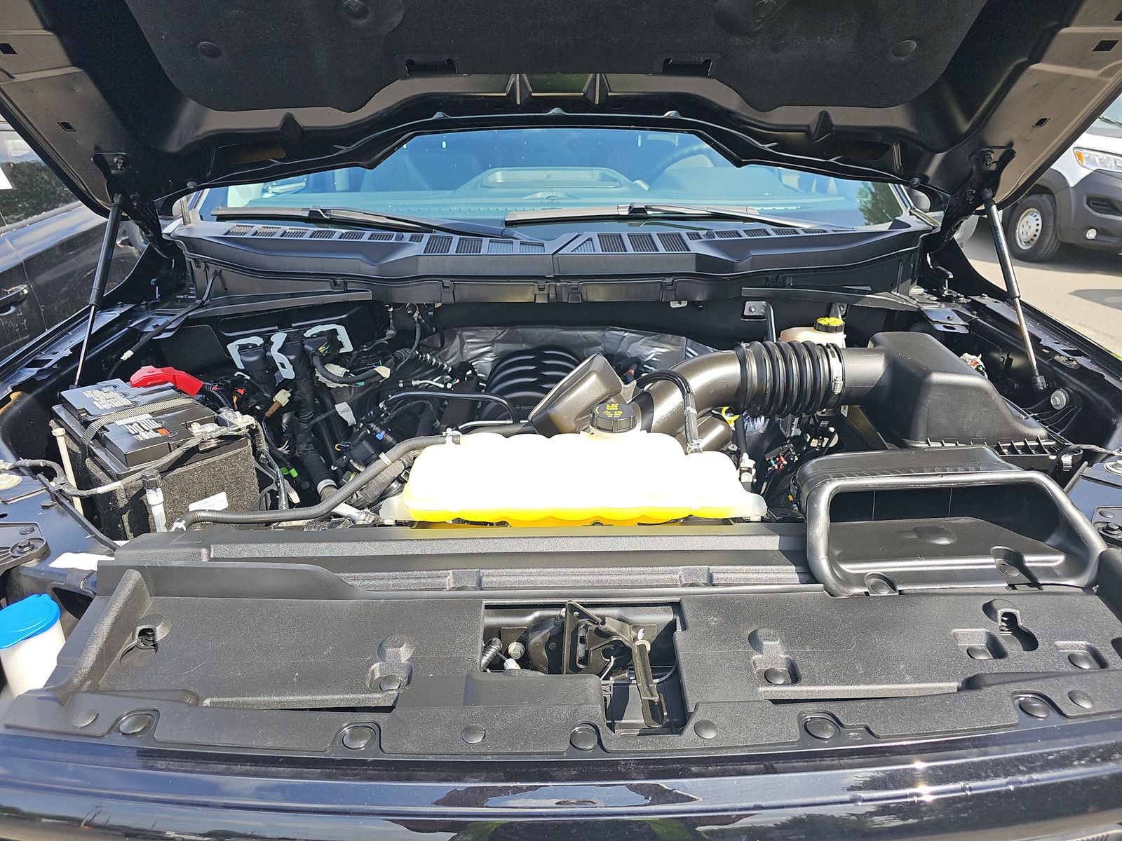 2024 Ford F-150 XLT AWD