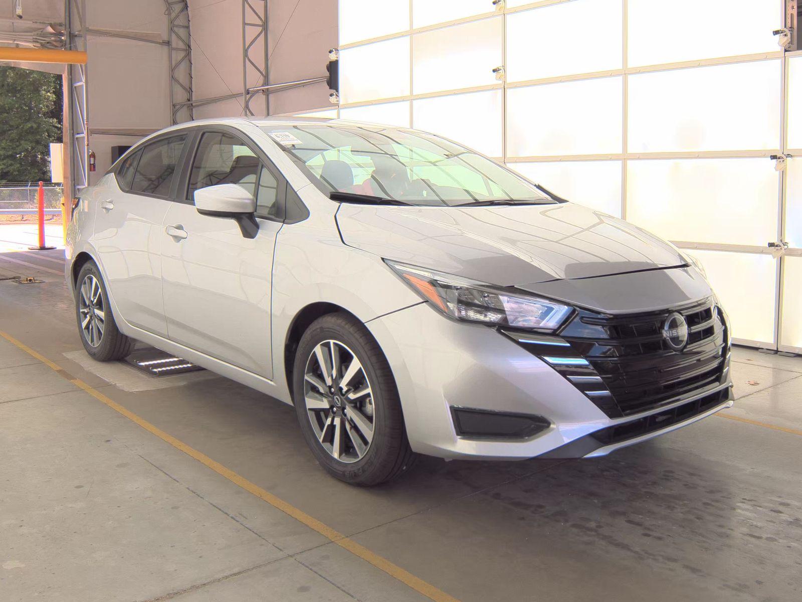 NISSAN VERSA - 5
