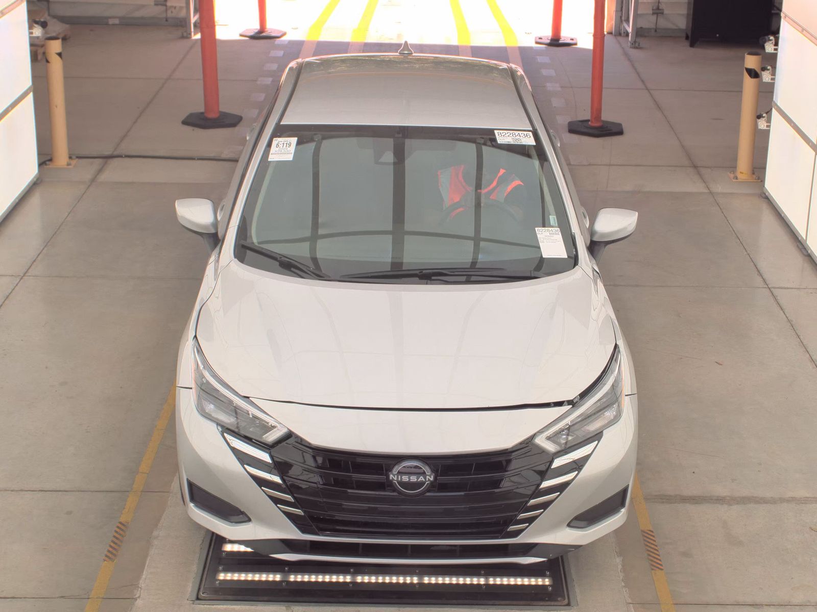 NISSAN VERSA - 3