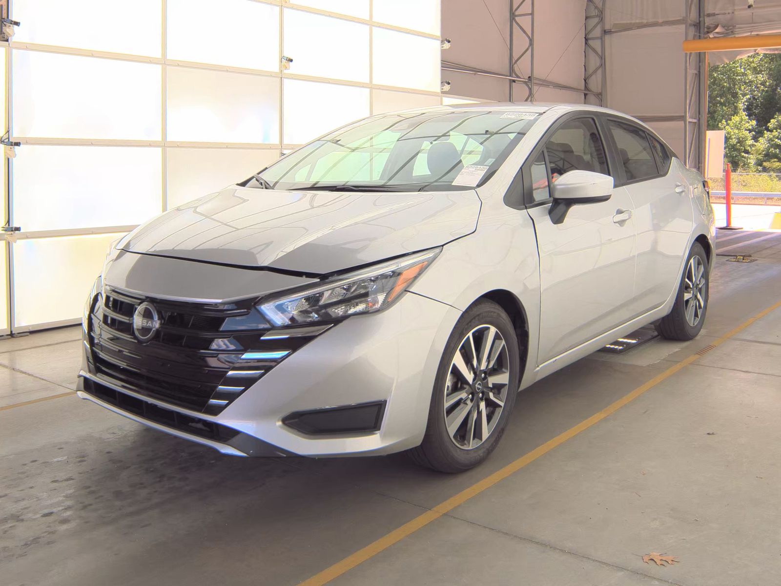 NISSAN VERSA - 1