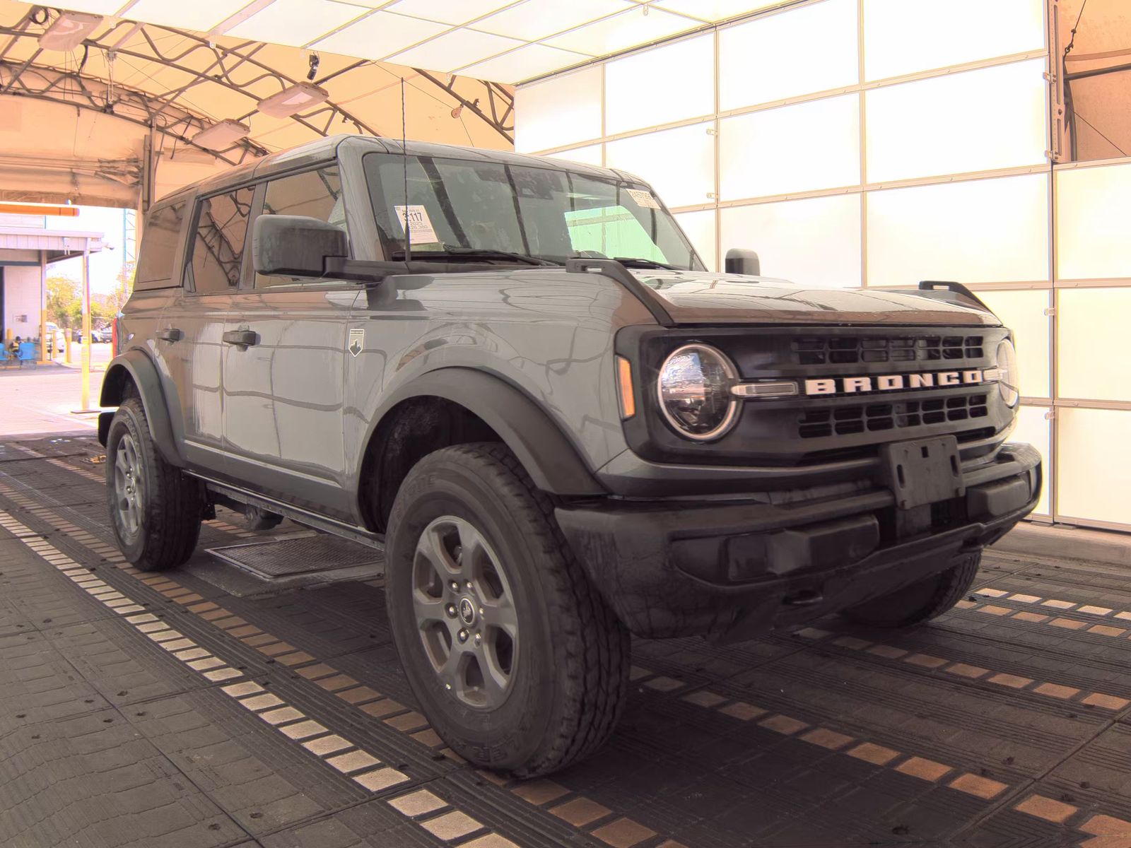 FORD BRONCO - 5