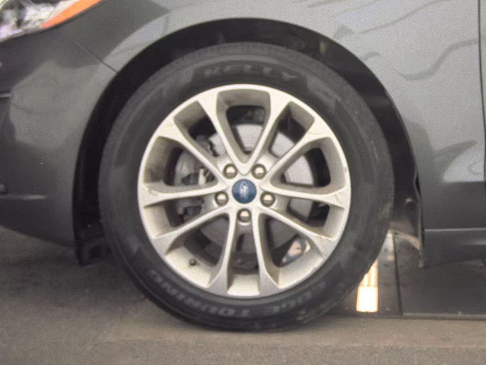 FORD FUSION - 10