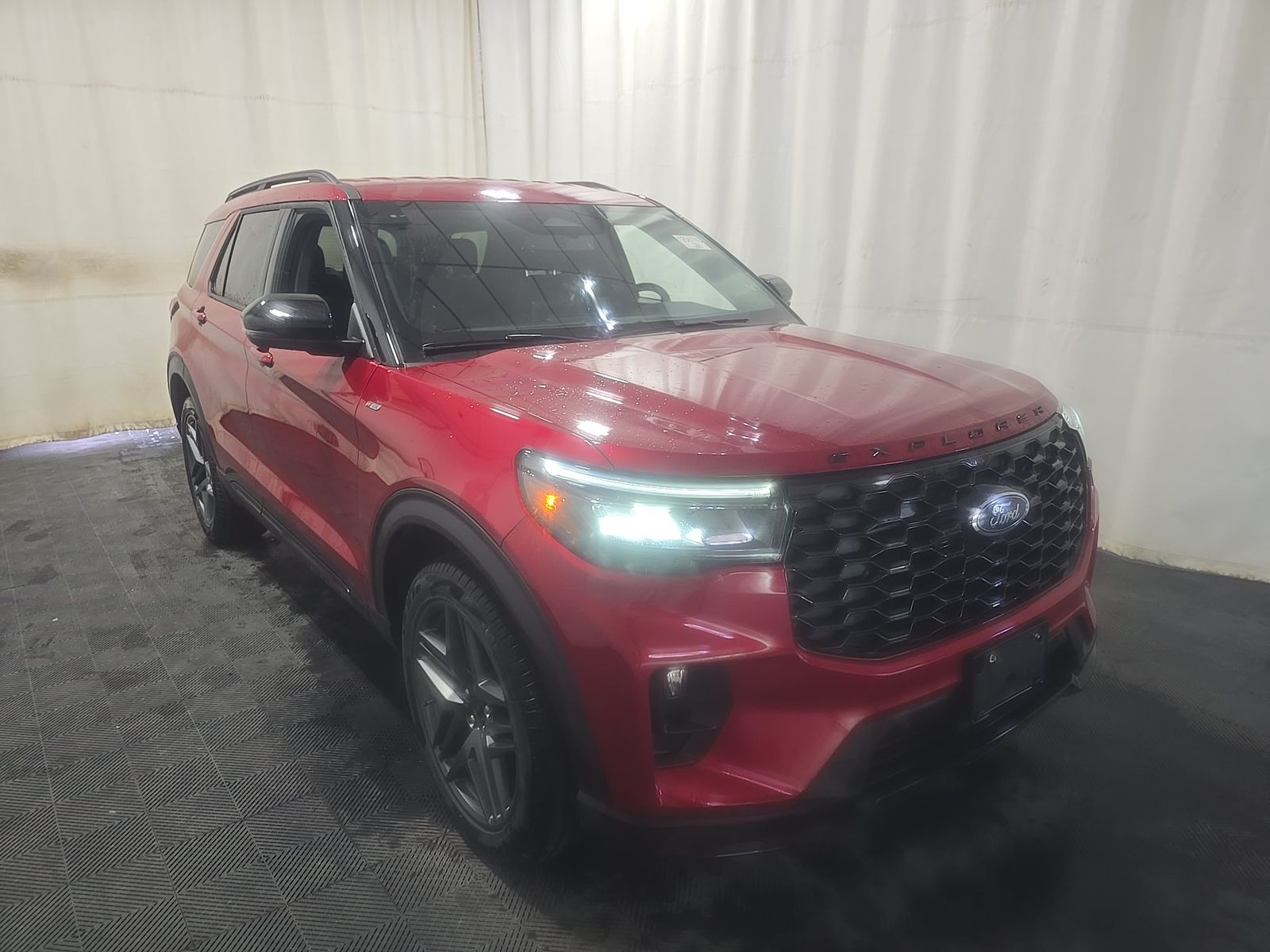 FORD EXPLORER - 4