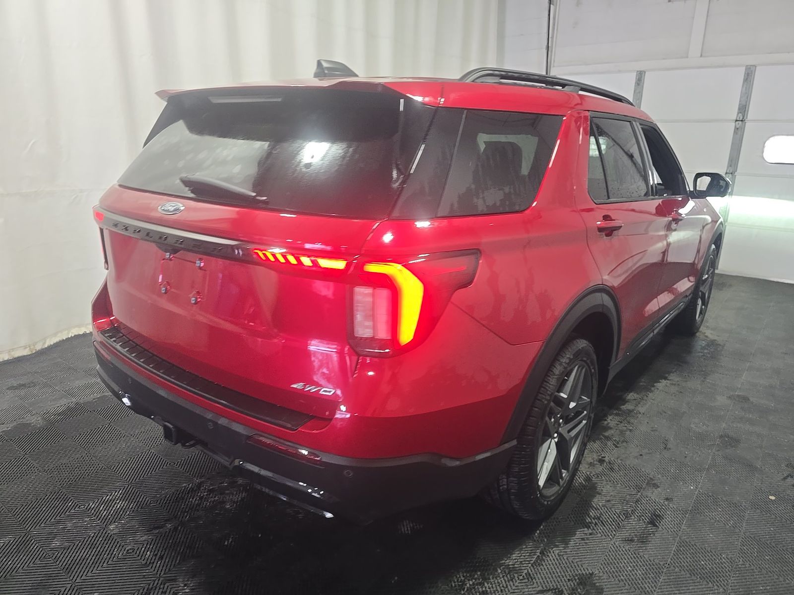 FORD EXPLORER - 5