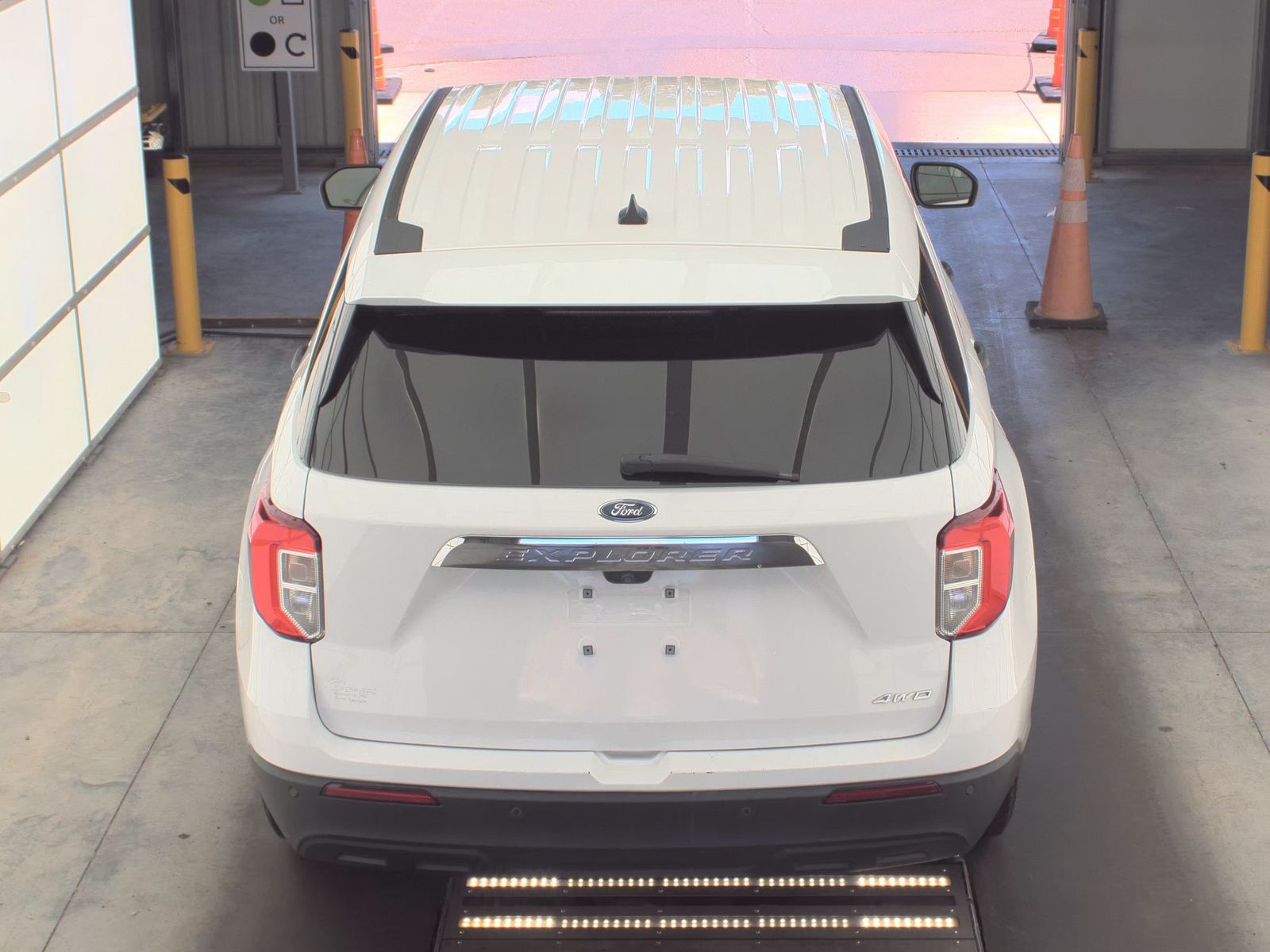 FORD EXPLORER - 7