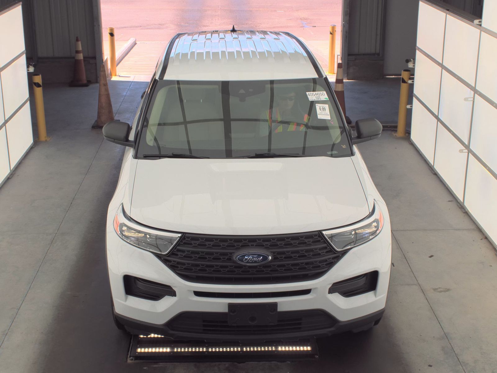 FORD EXPLORER - 3