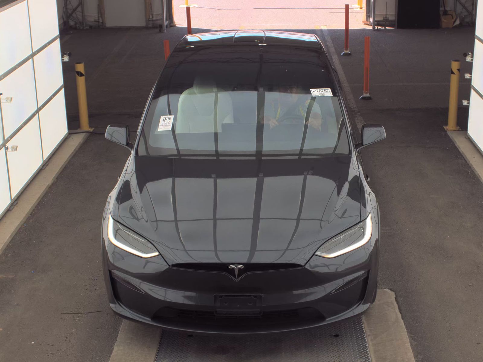 TESLA MODEL X - 3