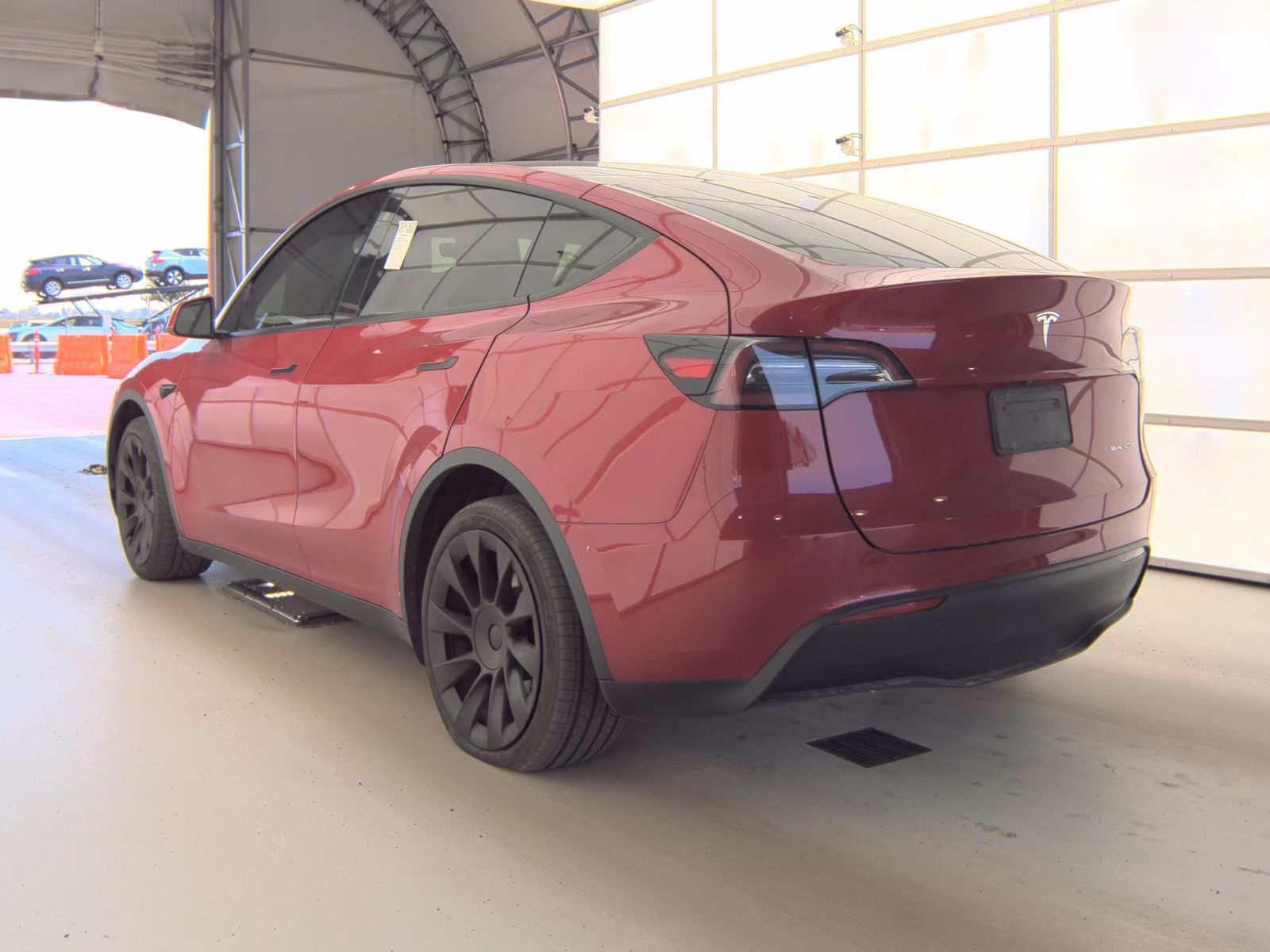 TESLA MODEL Y - 9