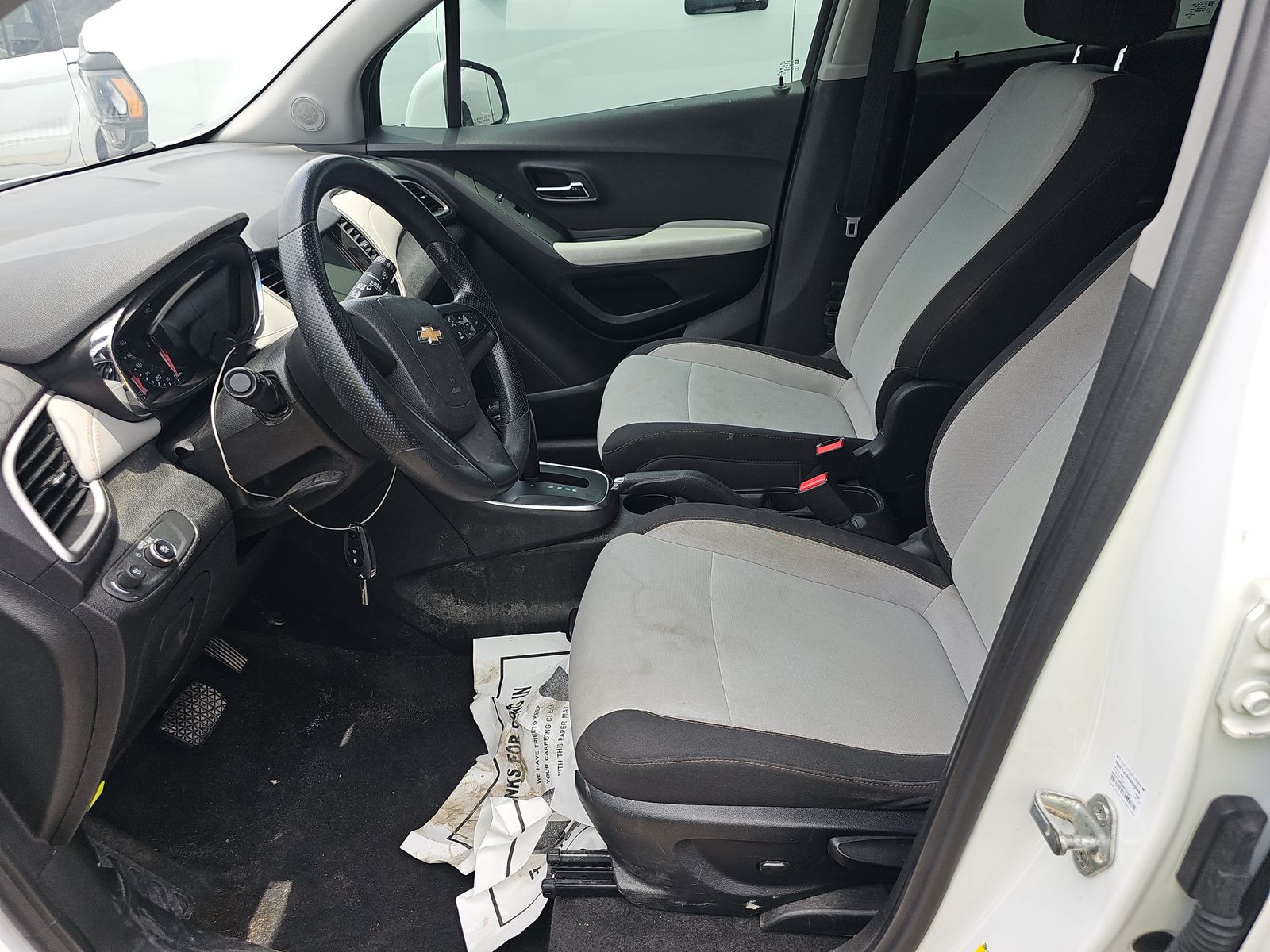 CHEVROLET TRAX - 8