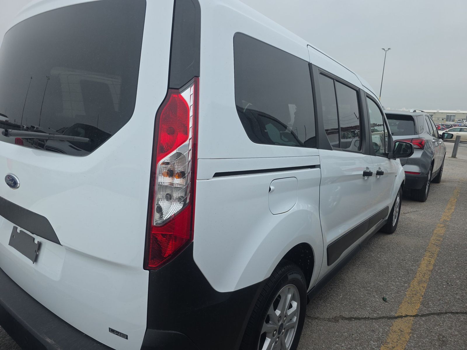 FORD TRANSIT CONNECT - 5