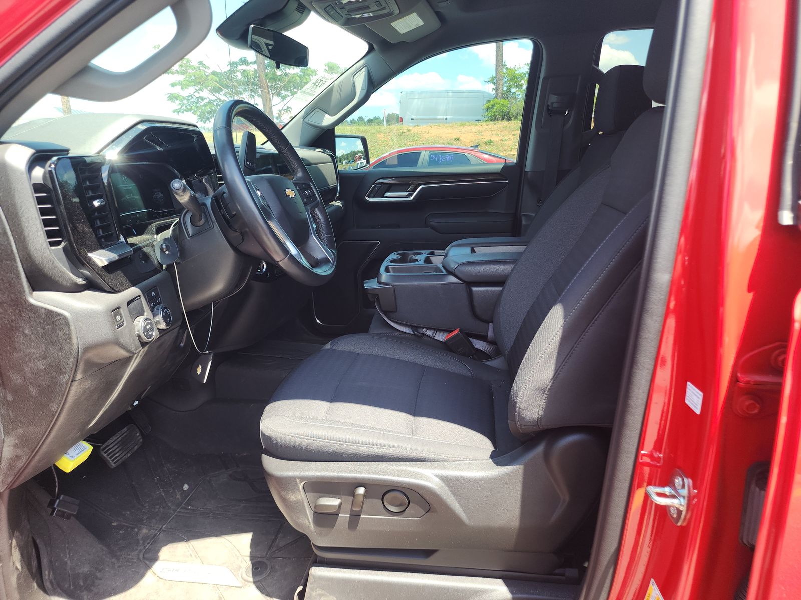 2022 Chevrolet Silverado 1500 LT RWD