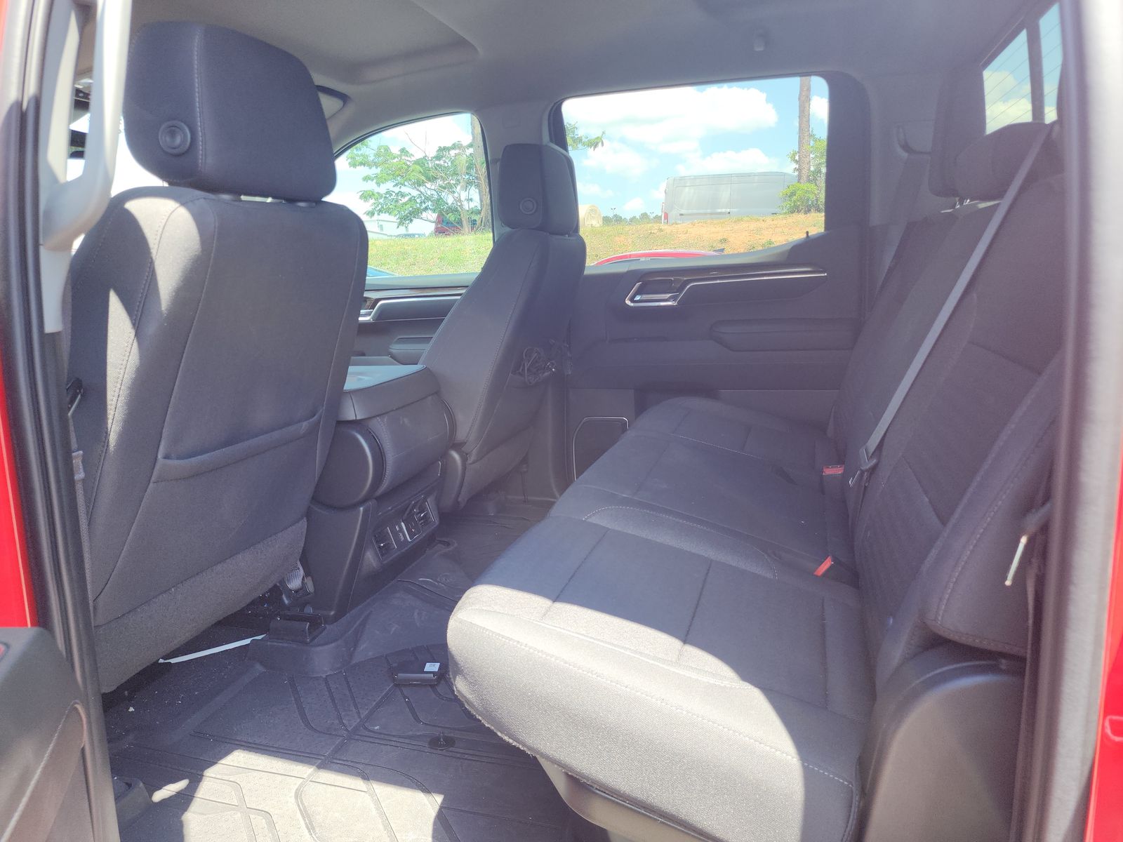 2022 Chevrolet Silverado 1500 LT RWD
