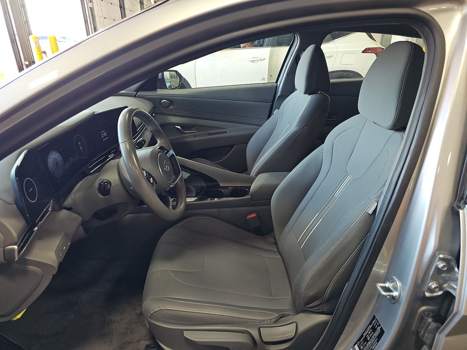 2023 Hyundai Elantra SEL FWD