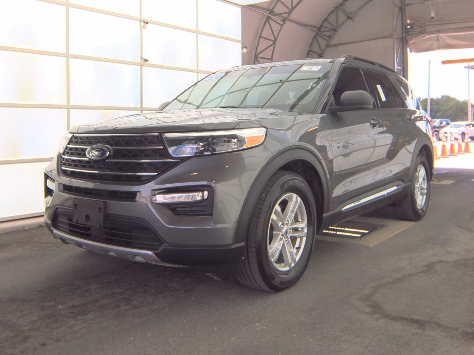 FORD EXPLORER - 1
