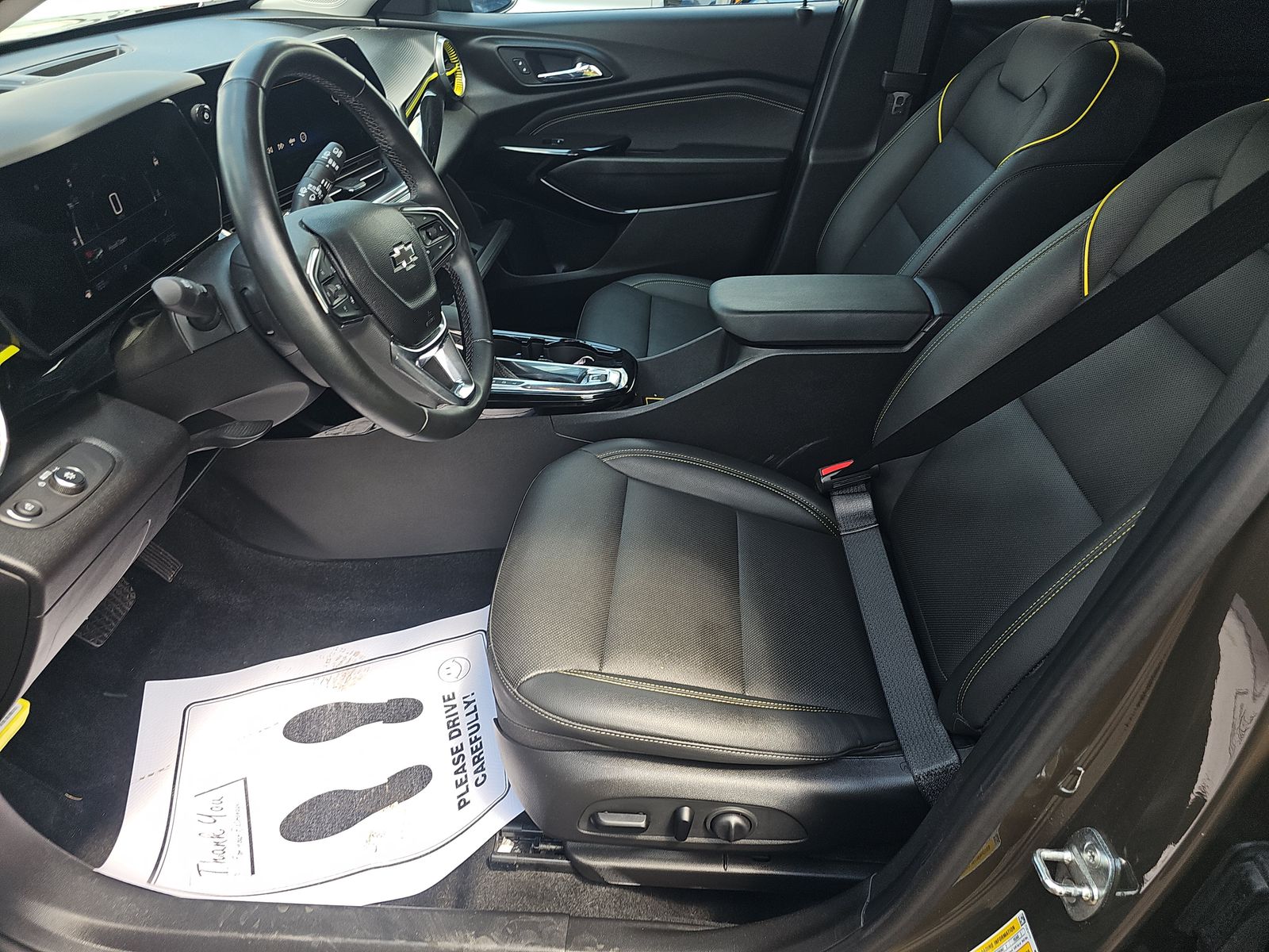 CHEVROLET TRAX - 1