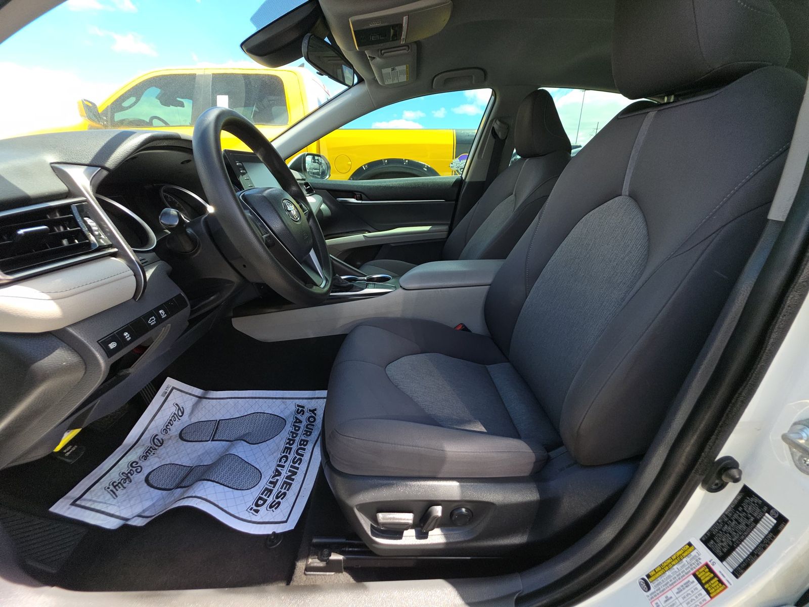TOYOTA CAMRY - 8