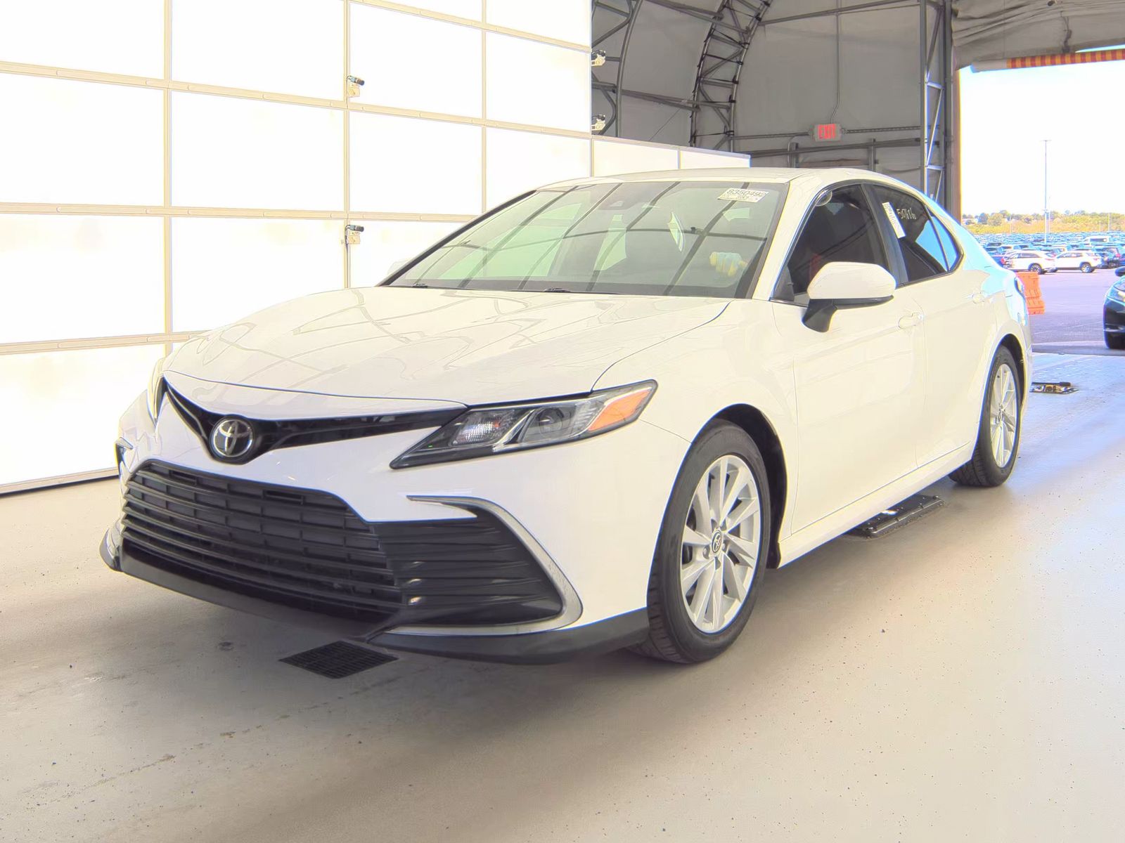 TOYOTA CAMRY - 1
