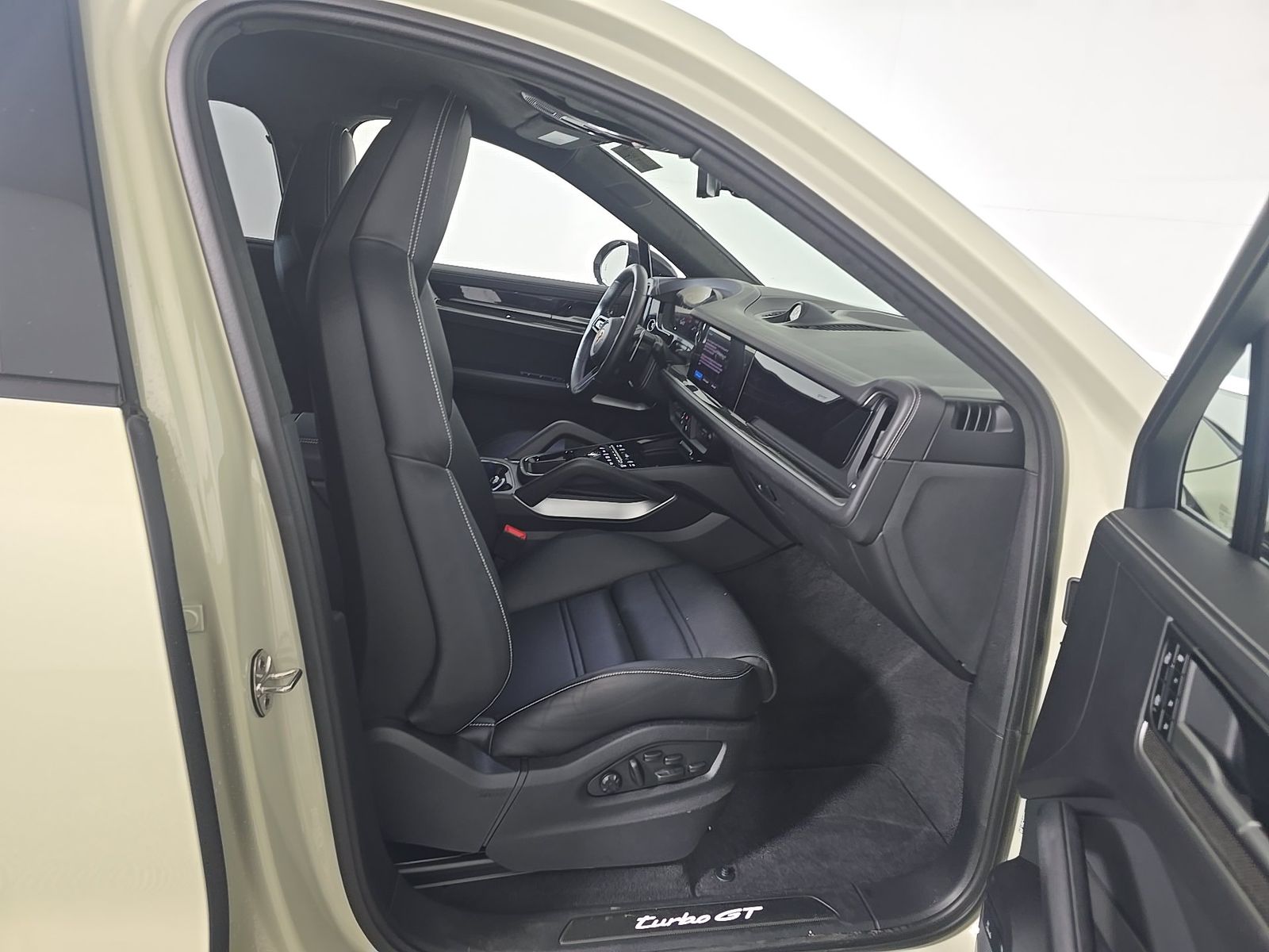 PORSCHE CAYENNE - 9