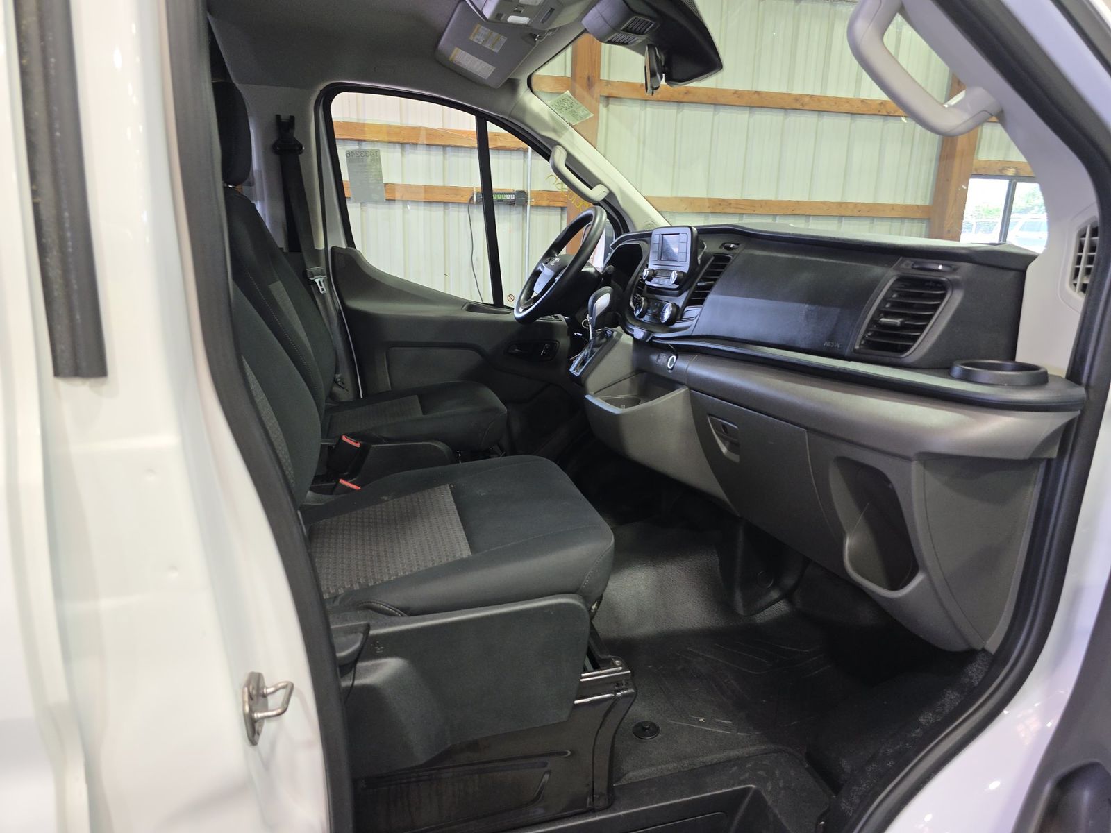 FORD TRANSIT 250 - 9
