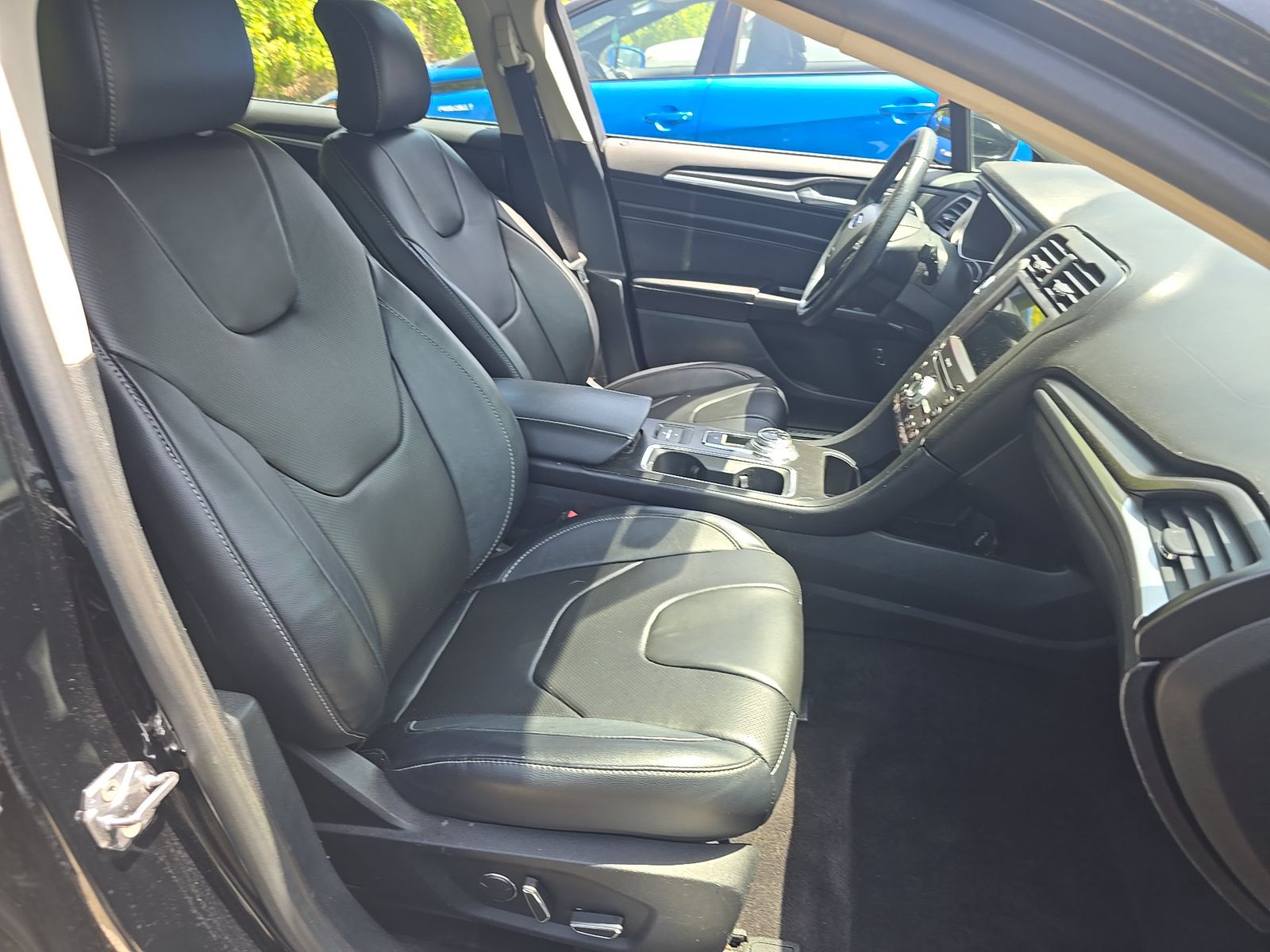 FORD FUSION - 9