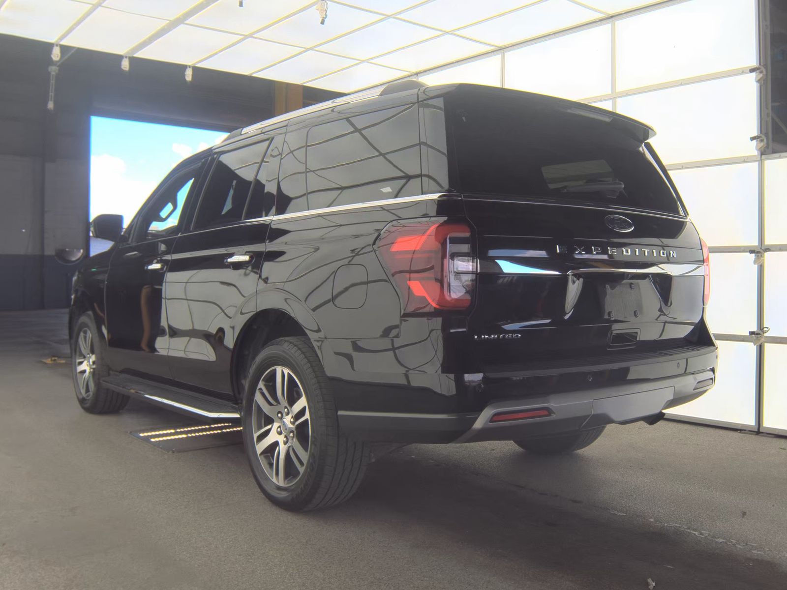 FORD EXPEDITION - 9