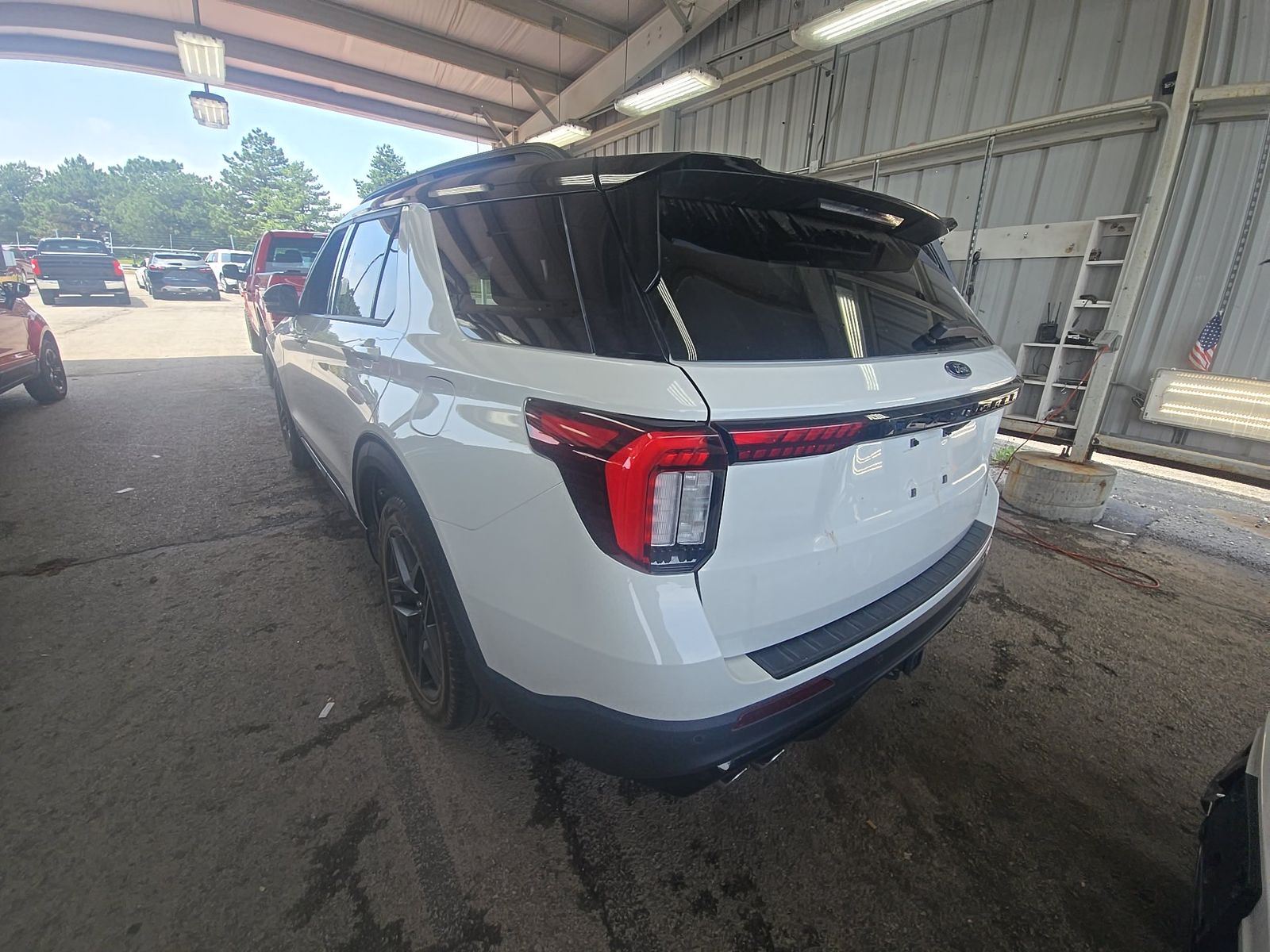 FORD EXPLORER - 7