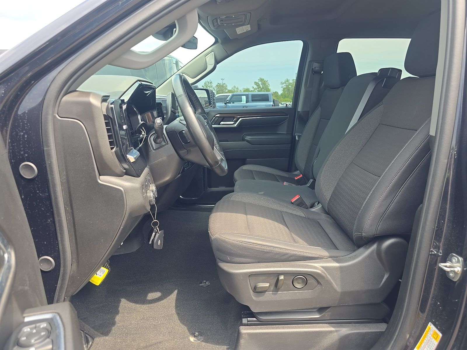 2024 Chevrolet Silverado 1500 RST AWD