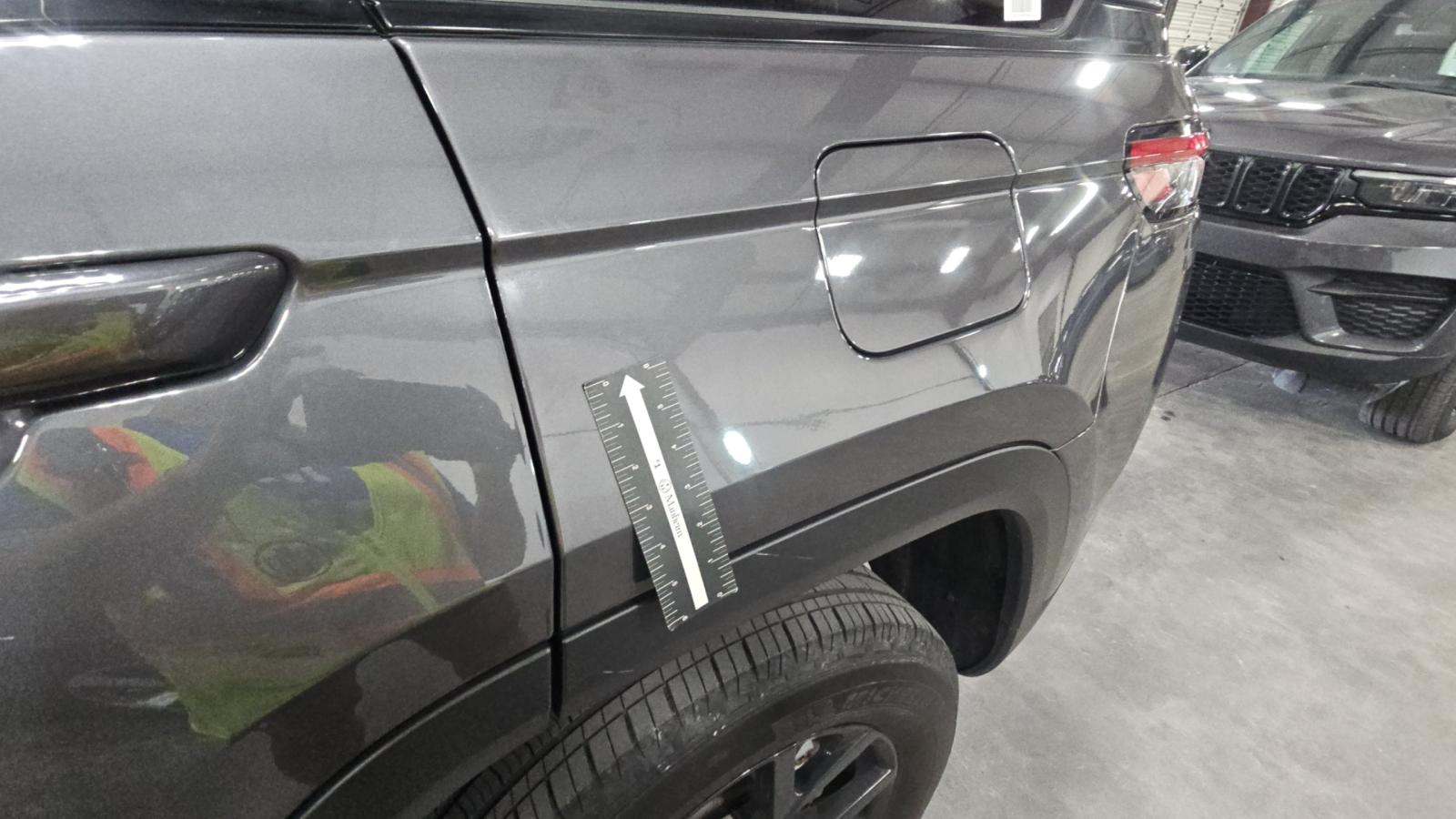 2024 Jeep Grand Cherokee Altitude RWD