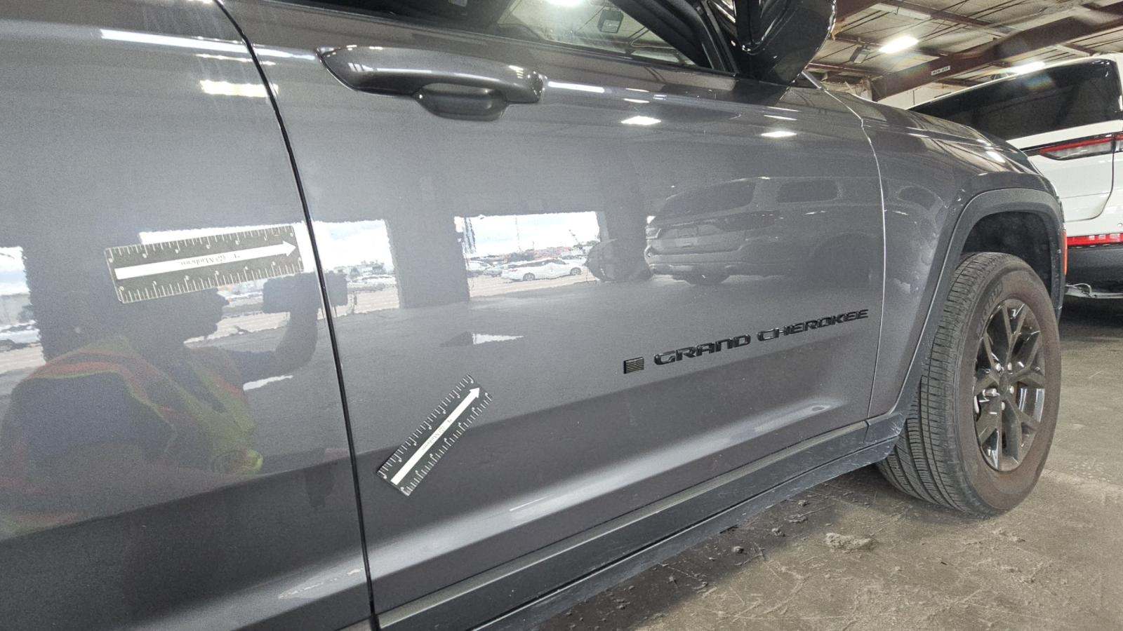 2024 Jeep Grand Cherokee Altitude RWD