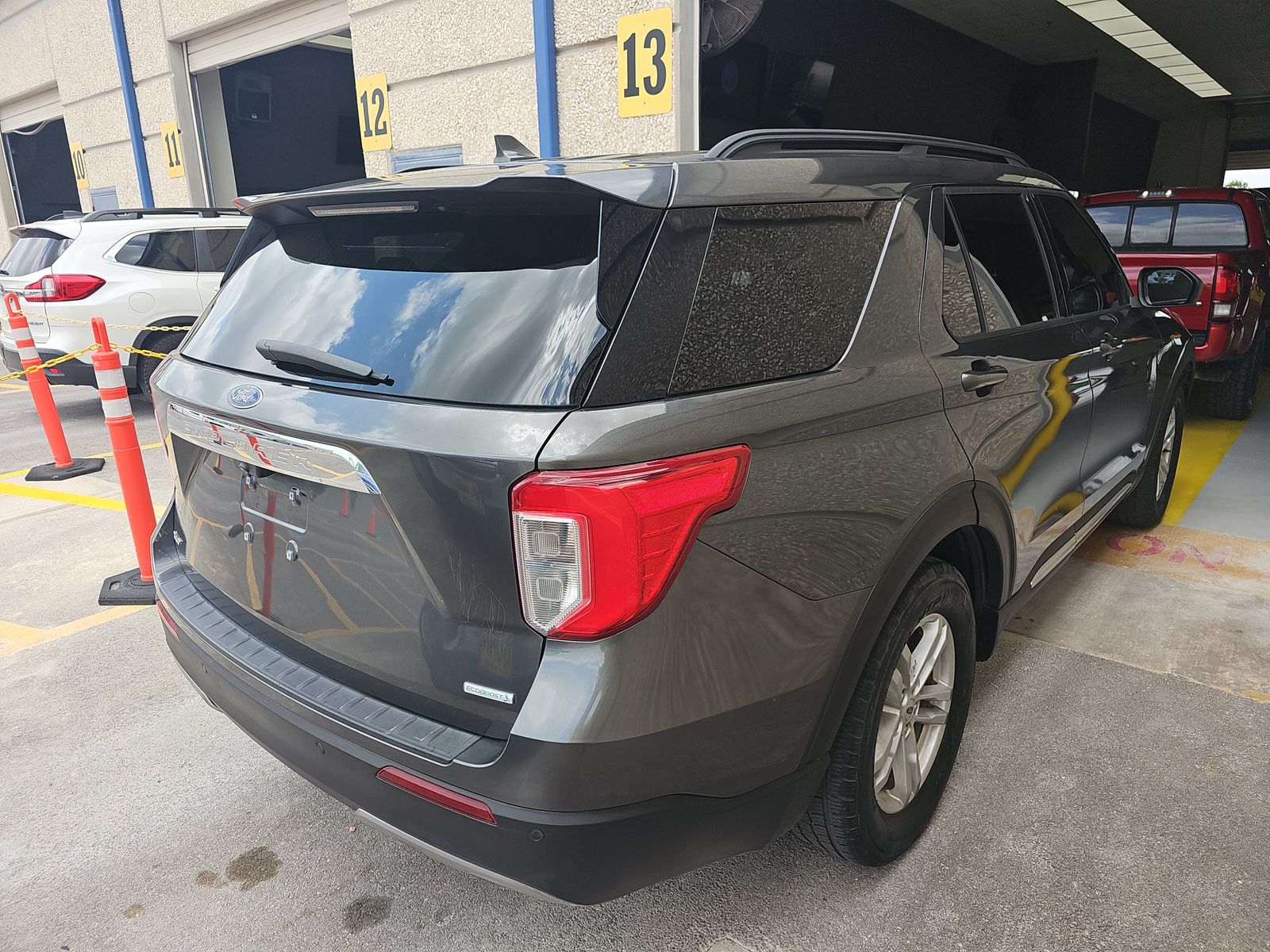 FORD EXPLORER - 5