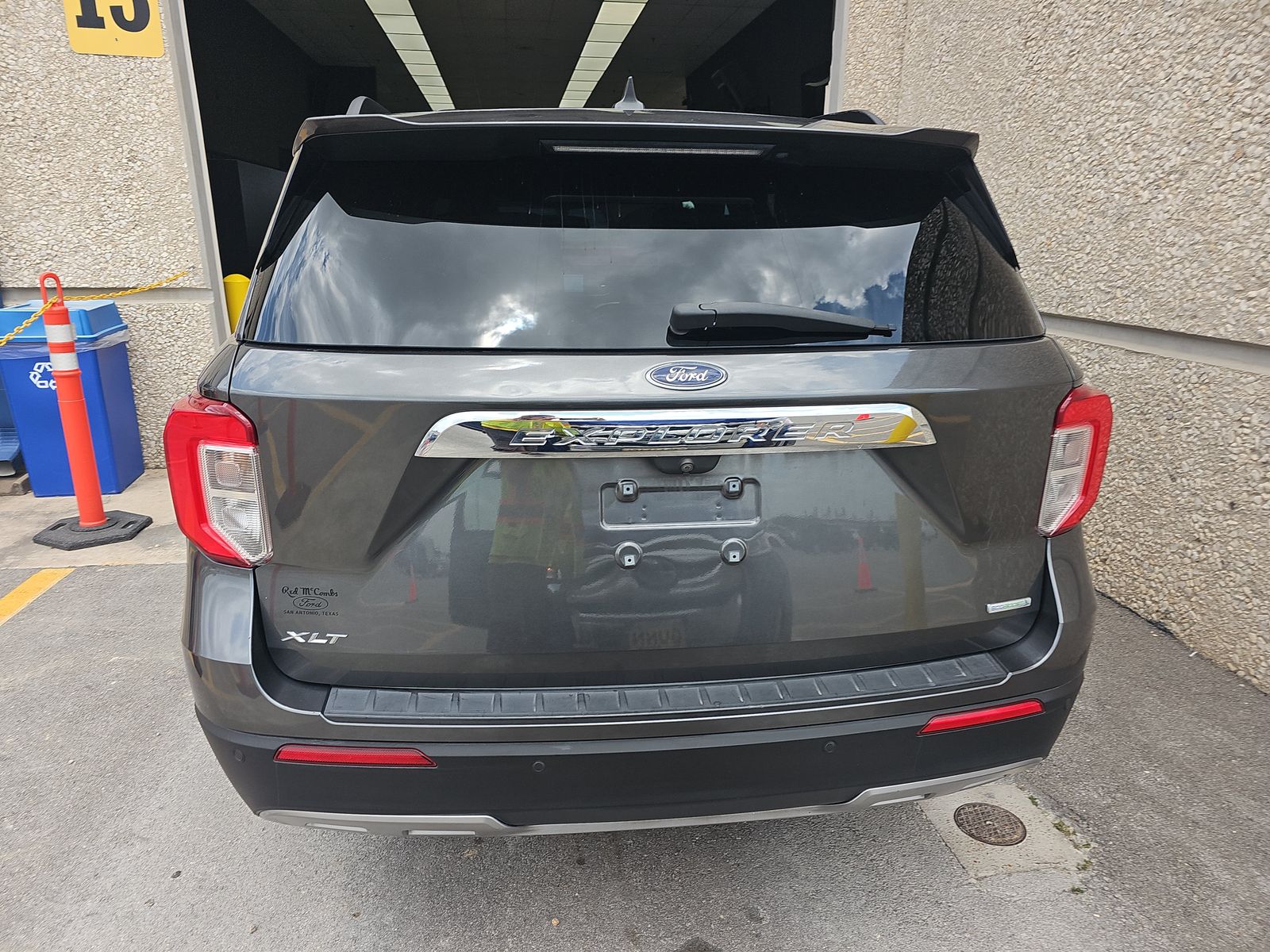 FORD EXPLORER - 6