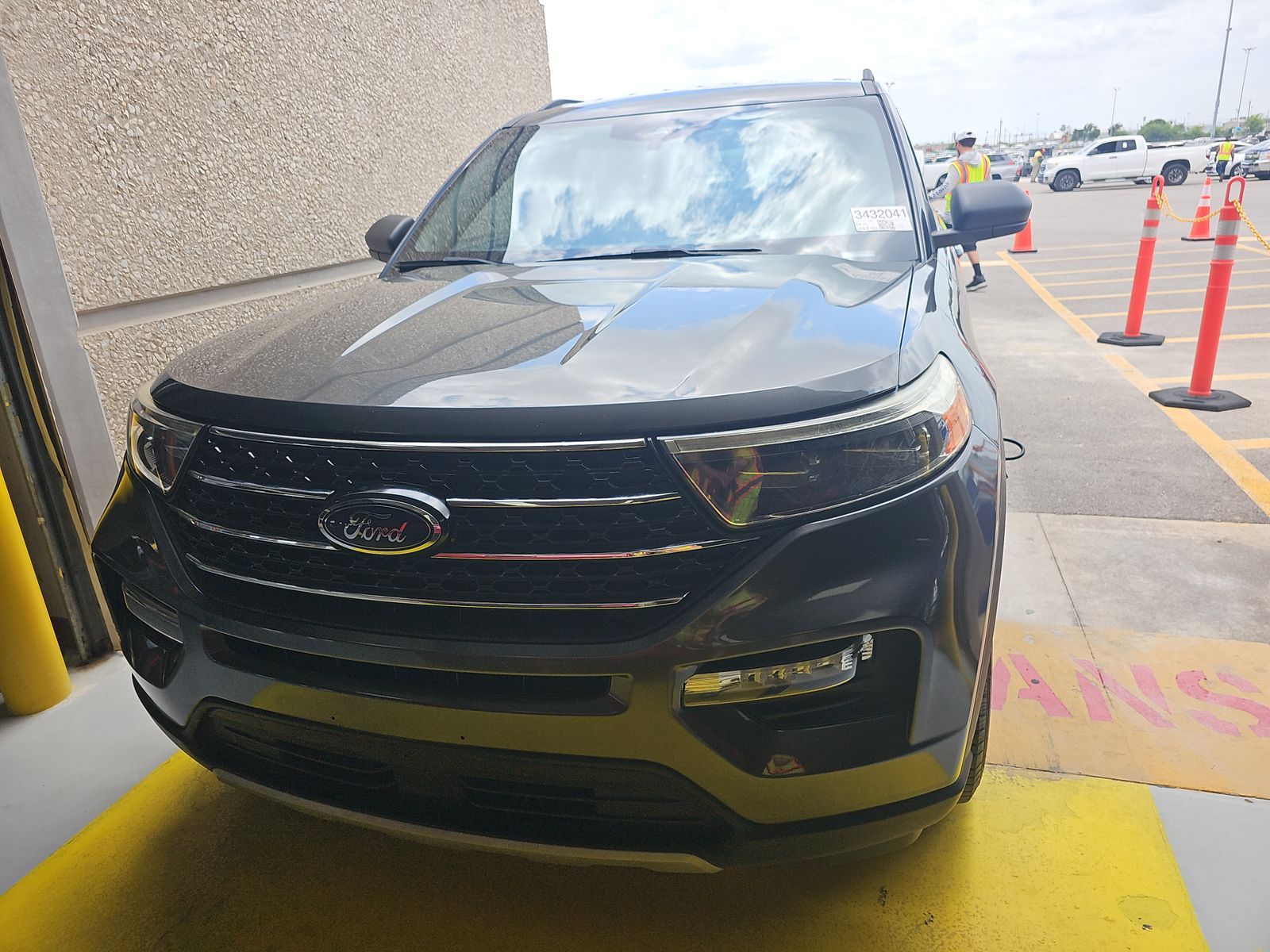 FORD EXPLORER - 3