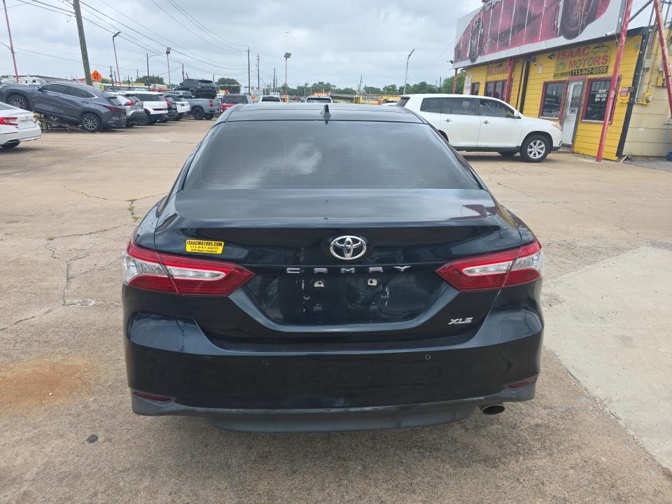 TOYOTA CAMRY - 6