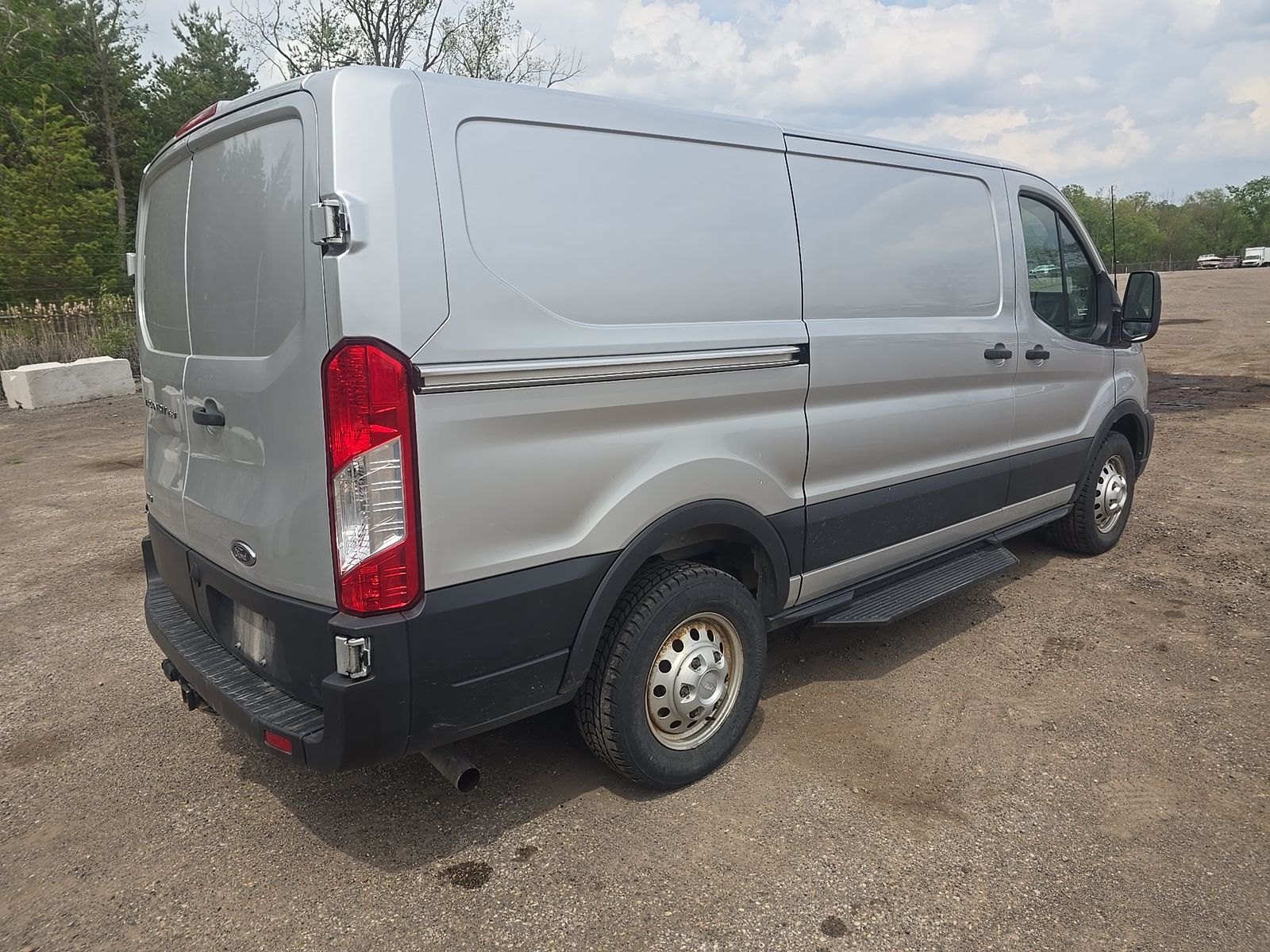 FORD TRANSIT 250 - 5