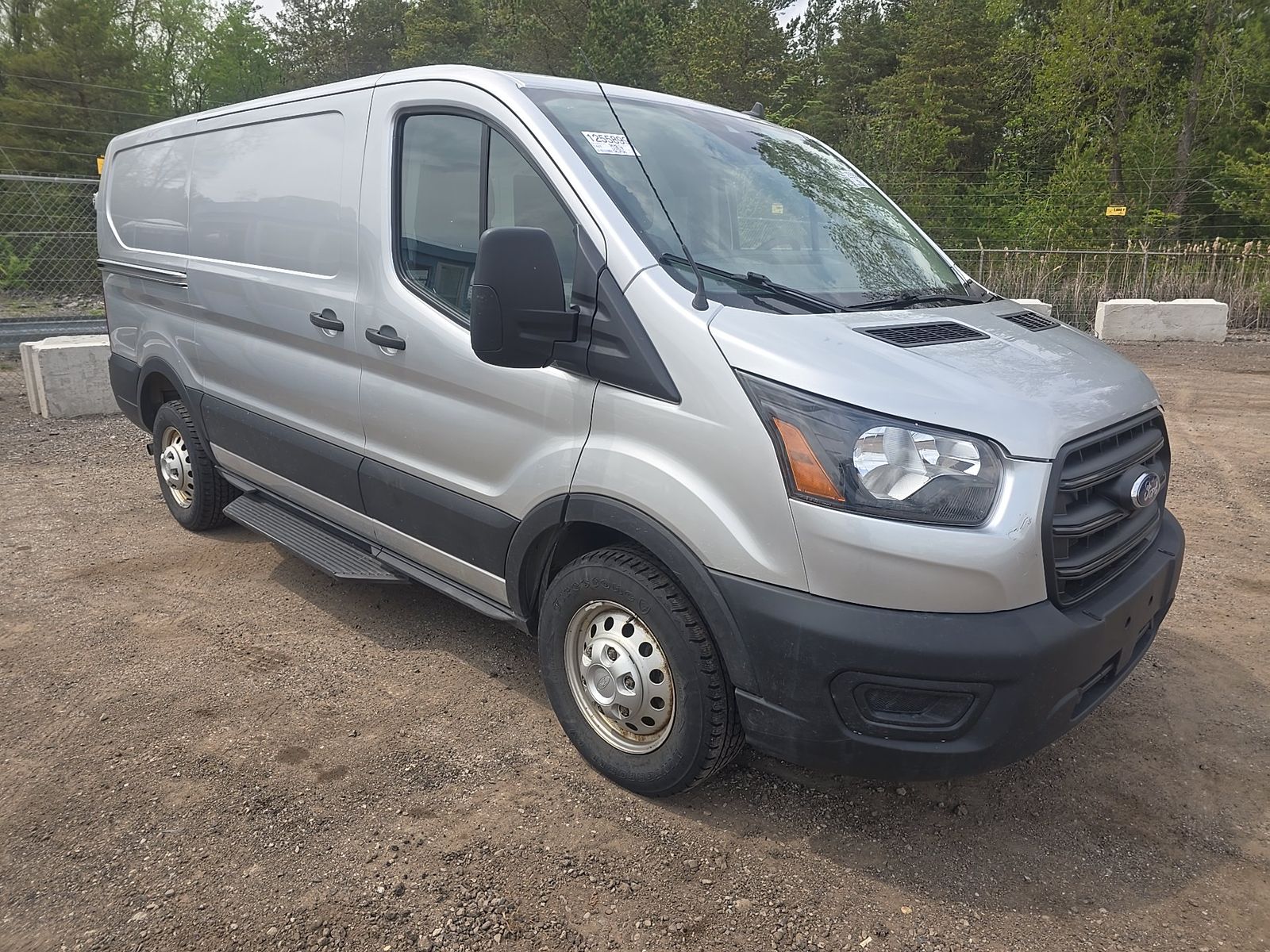 FORD TRANSIT 250 - 4