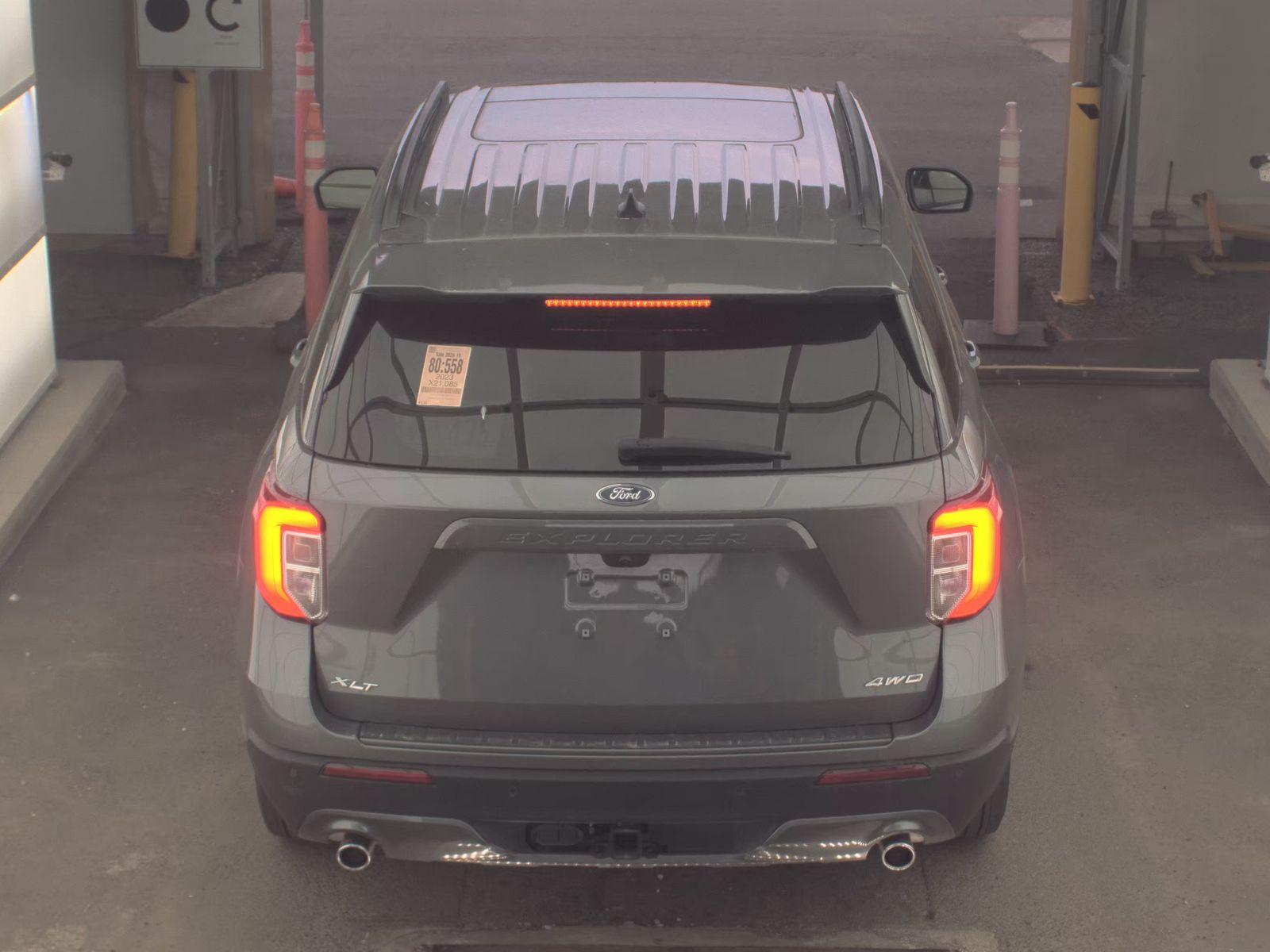 FORD EXPLORER - 7