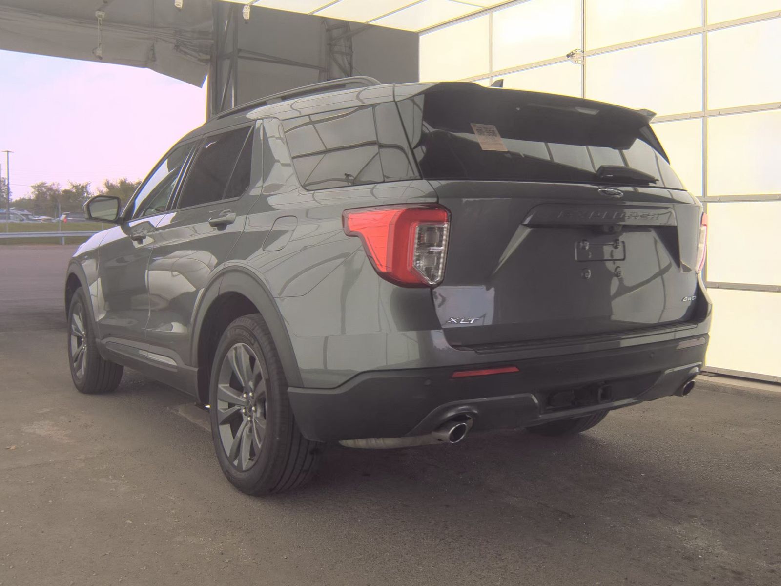 FORD EXPLORER - 9