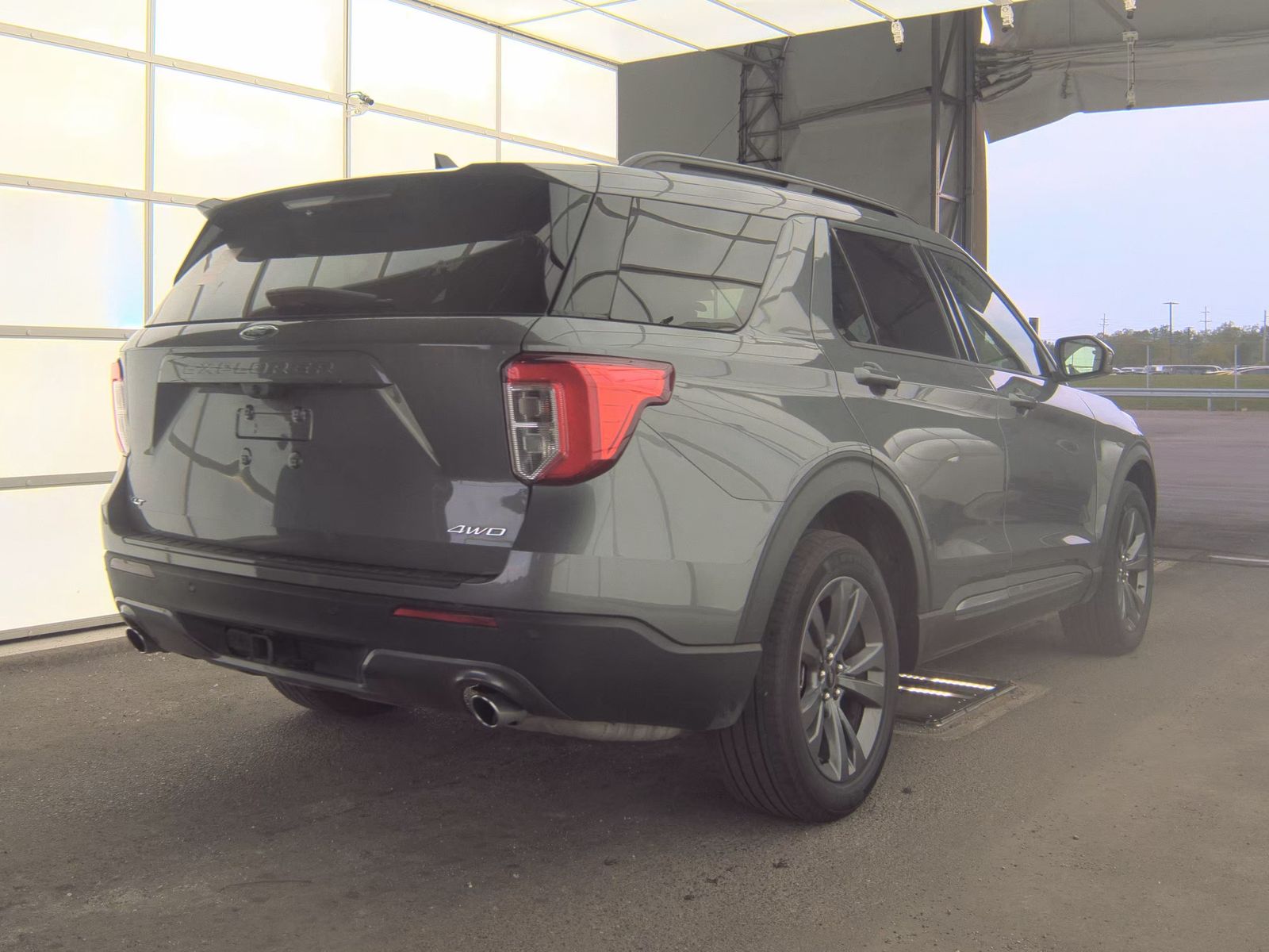 FORD EXPLORER - 6